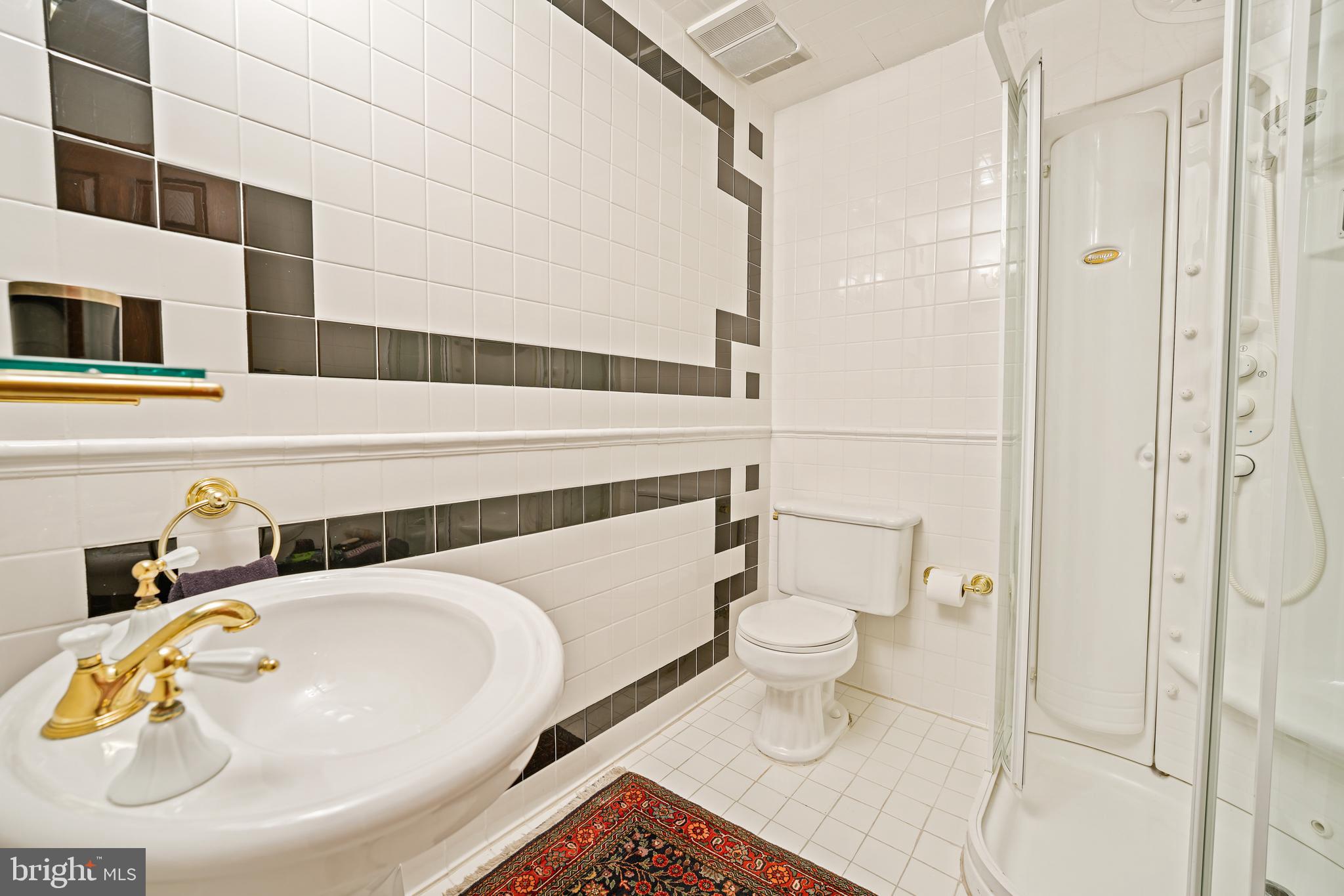 RIVERGATE - Residential