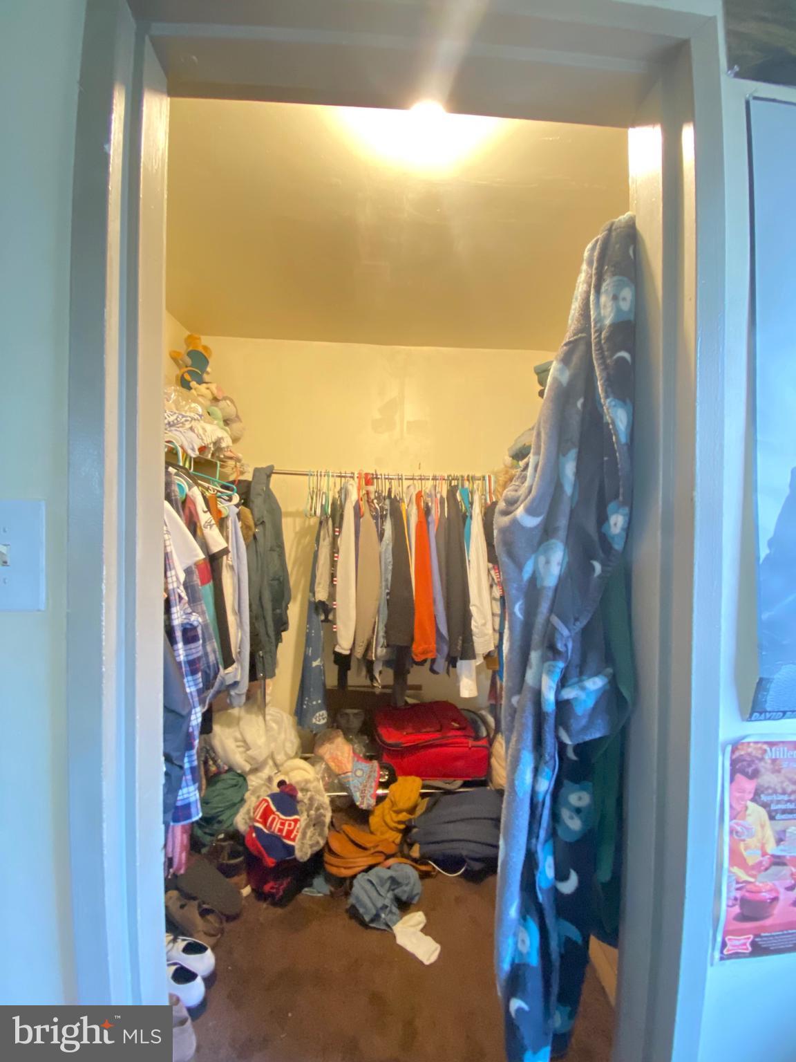 TEMPLE UNIVERSITY - Residential Lease