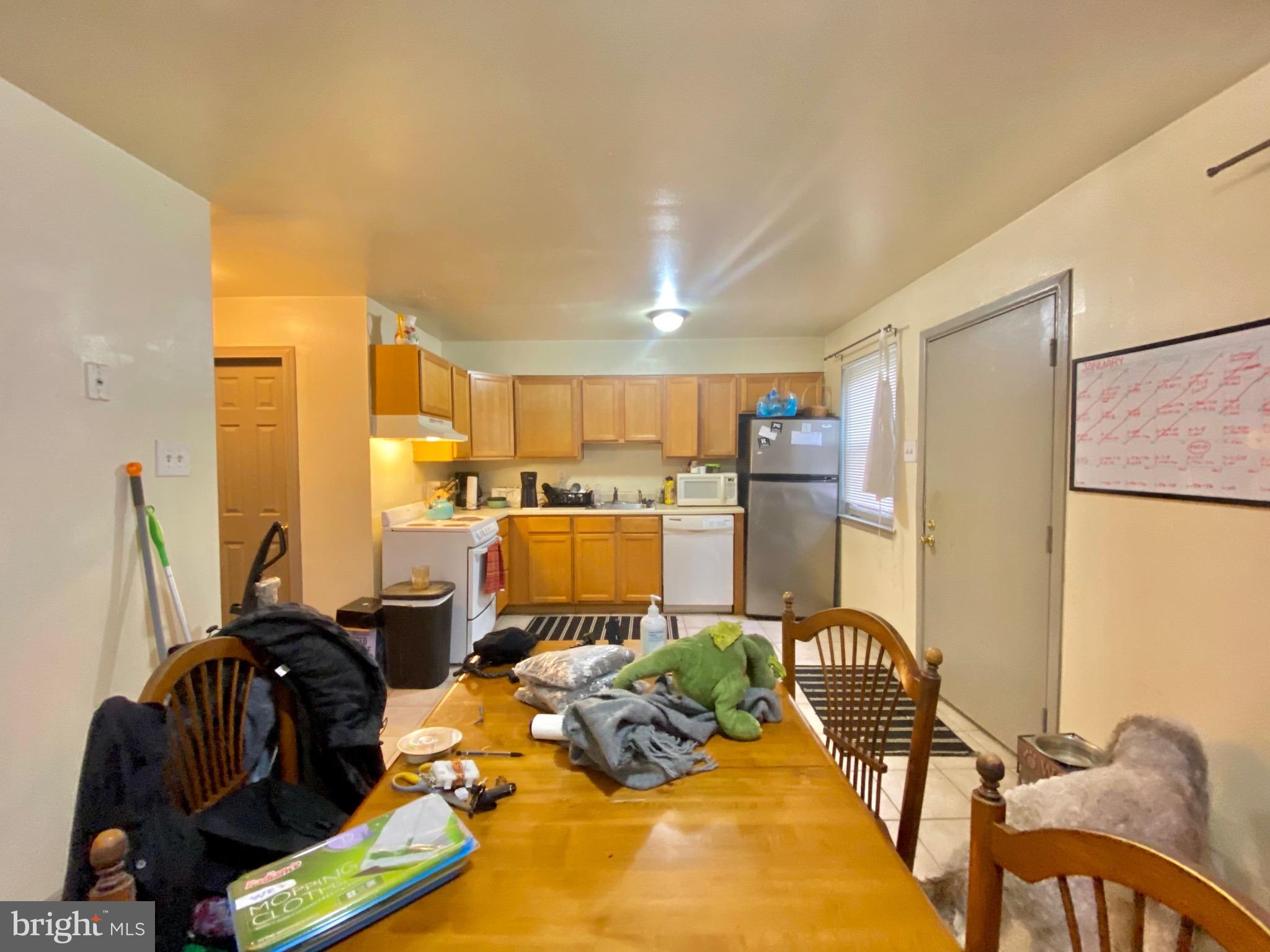 TEMPLE UNIVERSITY - Residential Lease