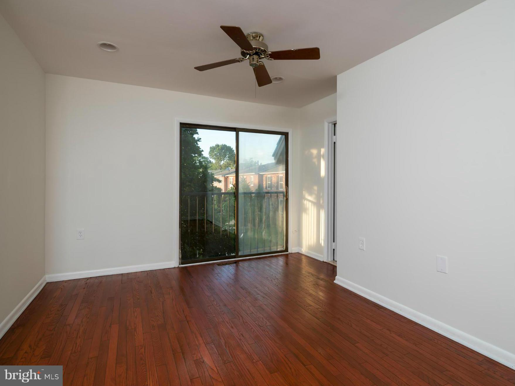 LOUDOUN HILLS - Residential