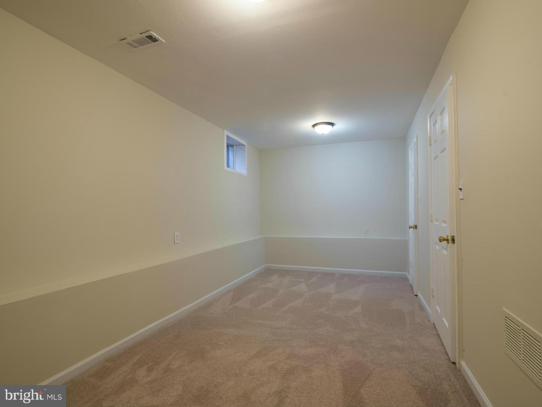 LOUDOUN HILLS - Residential