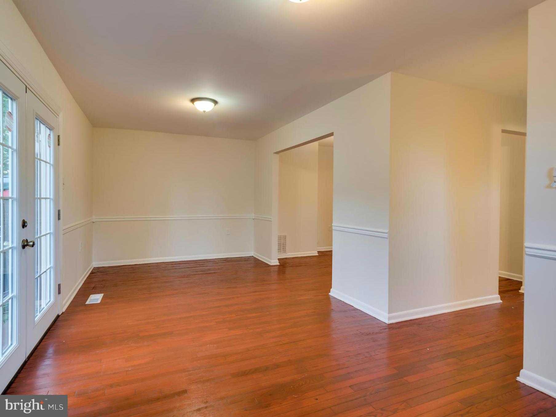 LOUDOUN HILLS - Residential