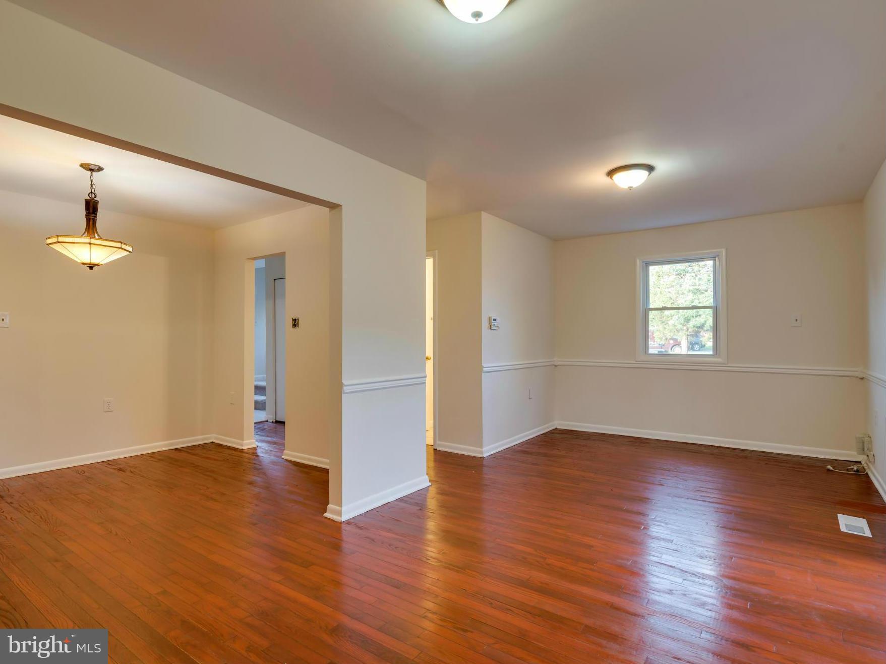 LOUDOUN HILLS - Residential