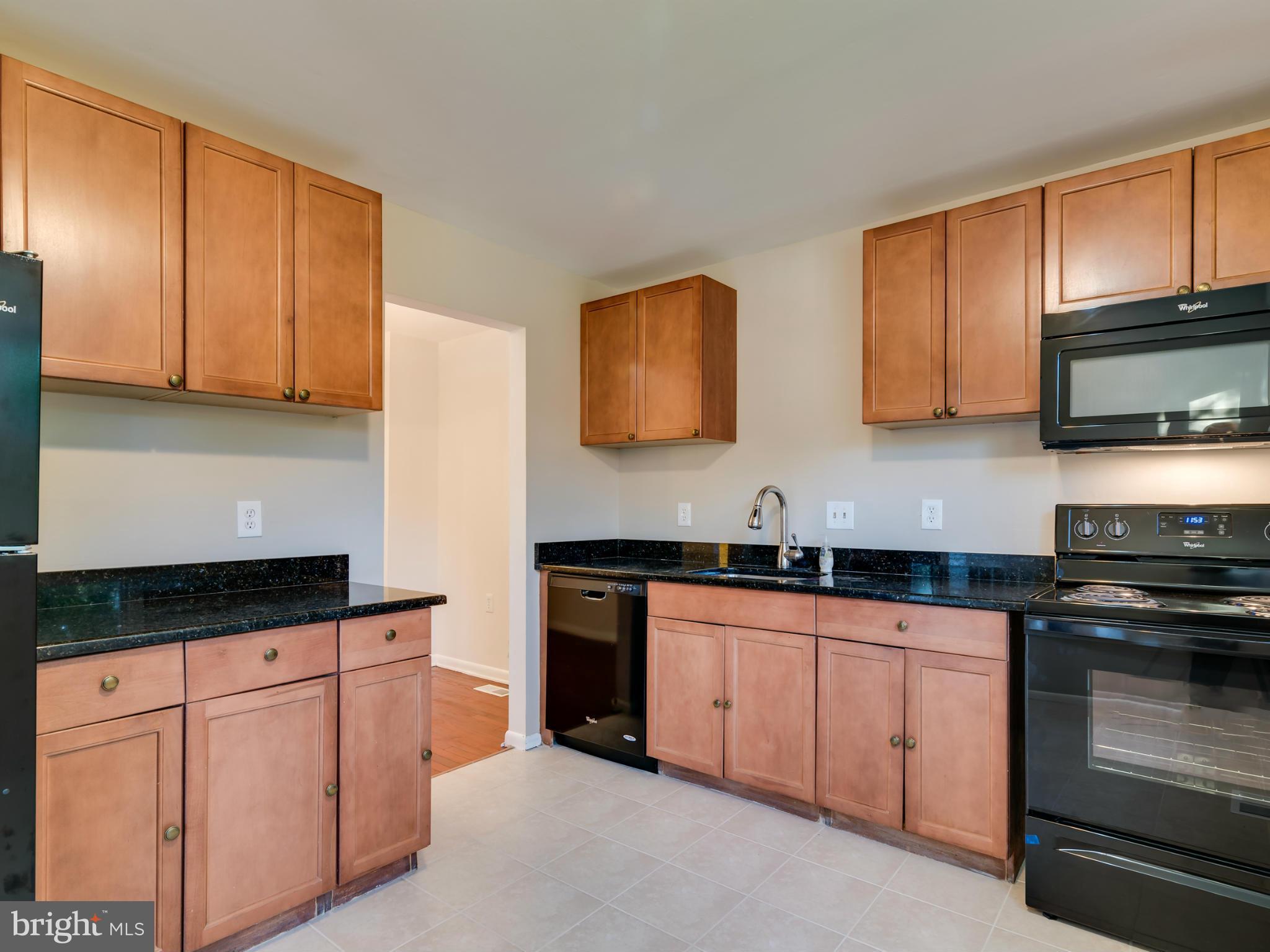 LOUDOUN HILLS - Residential