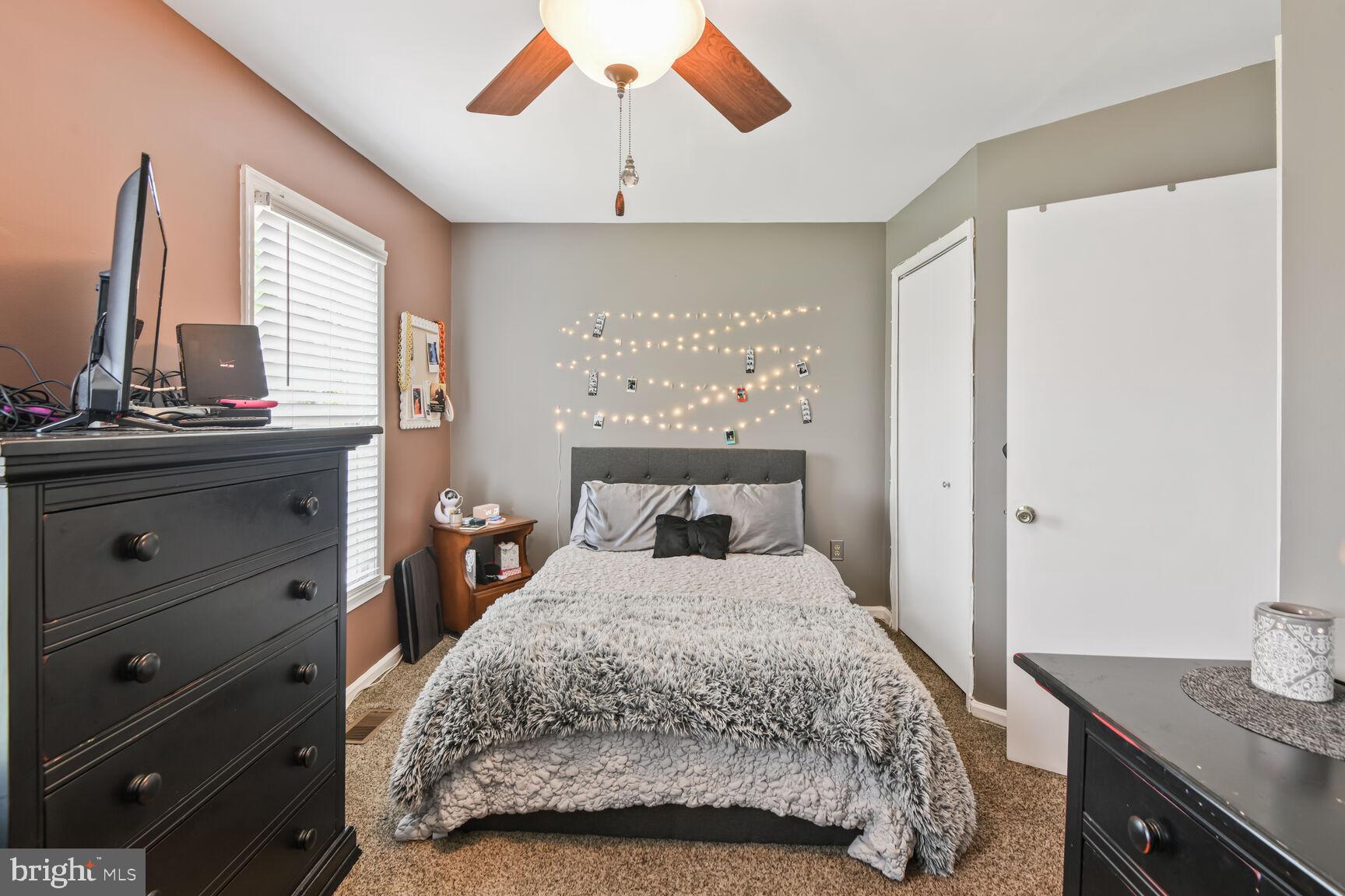 SILVER SPRING CNTRY CLUB - Residential