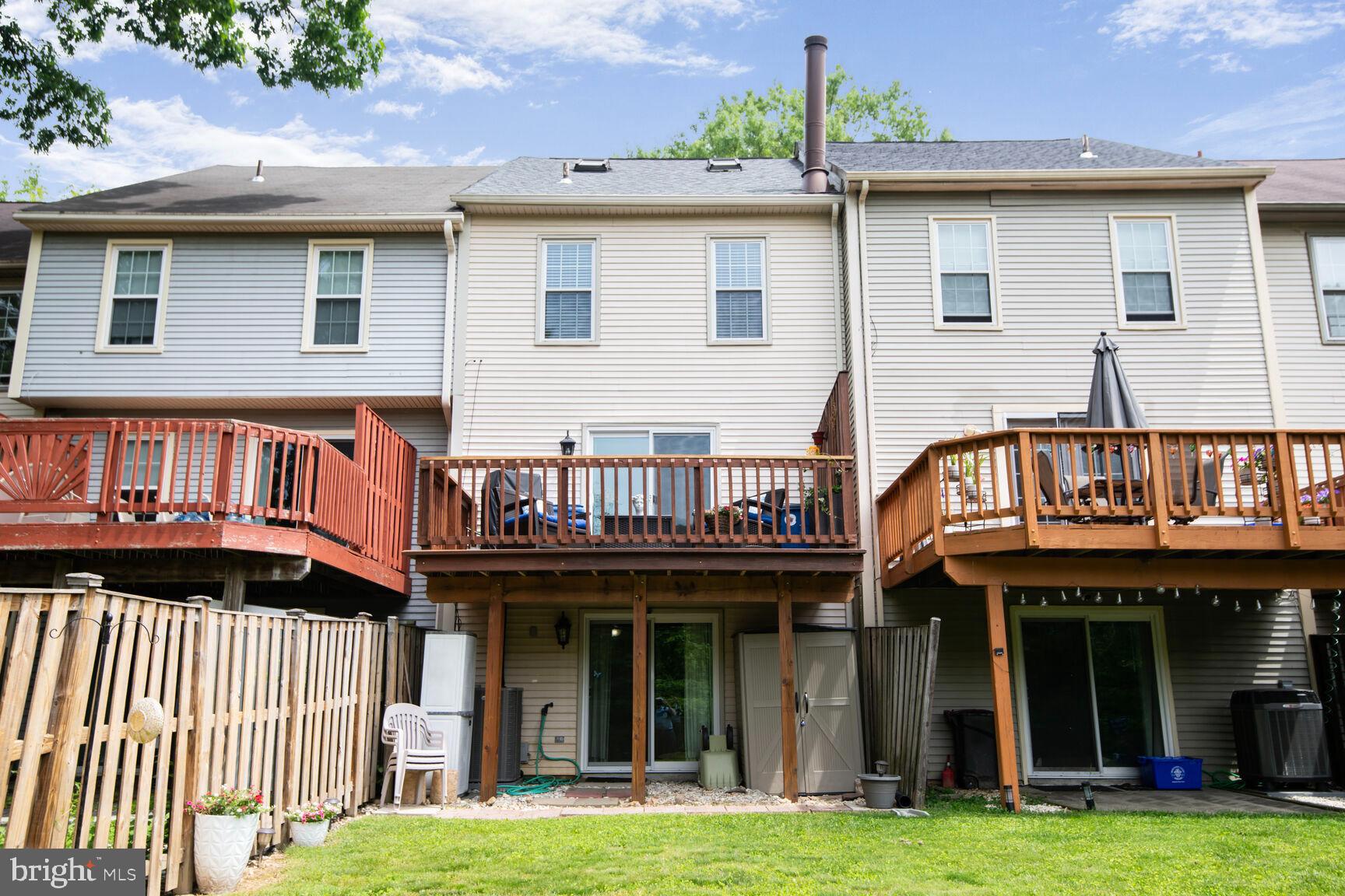 SILVER SPRING CNTRY CLUB - Residential