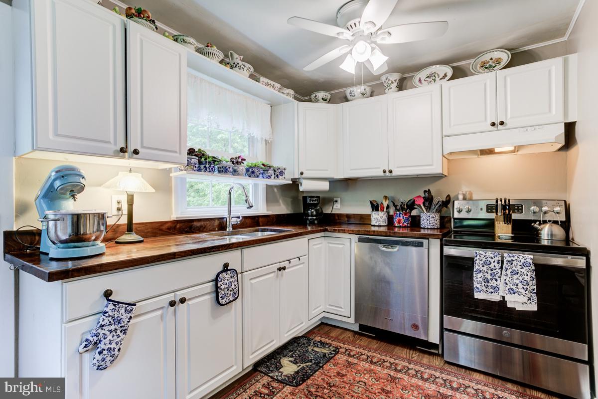 SHEN SHORES - Residential