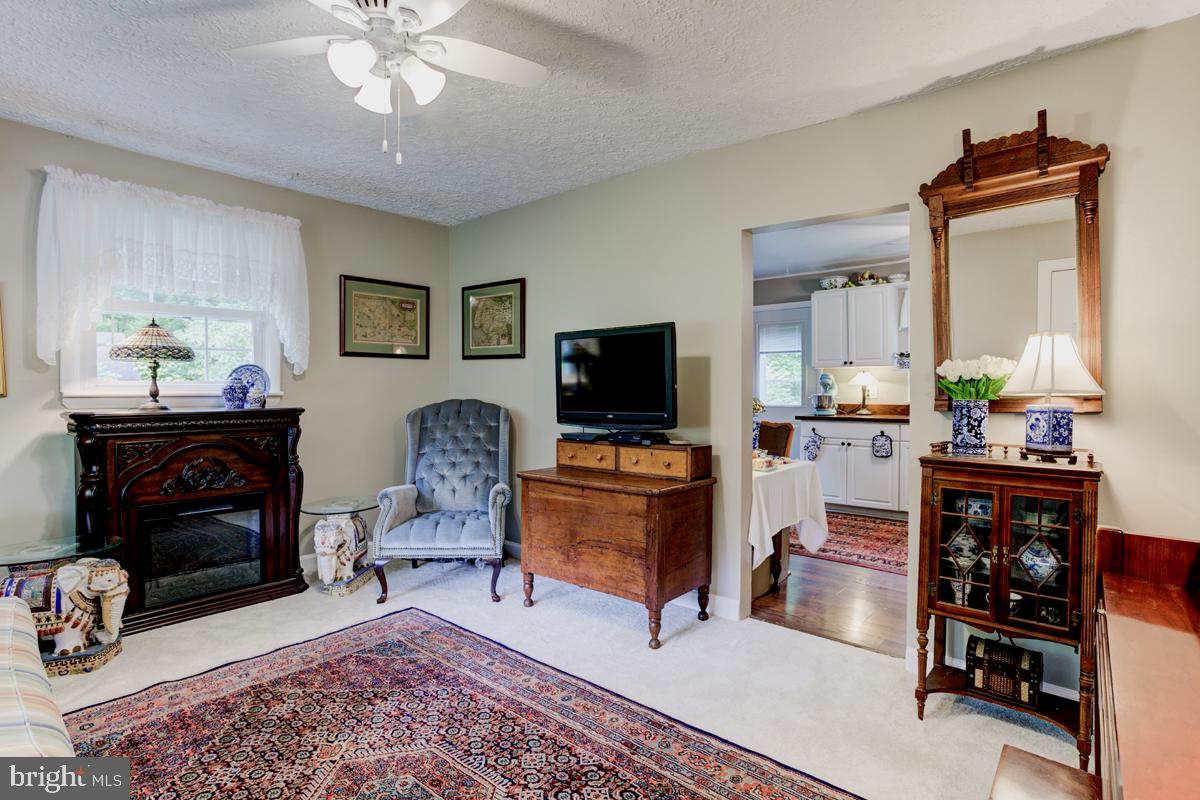 SHEN SHORES - Residential