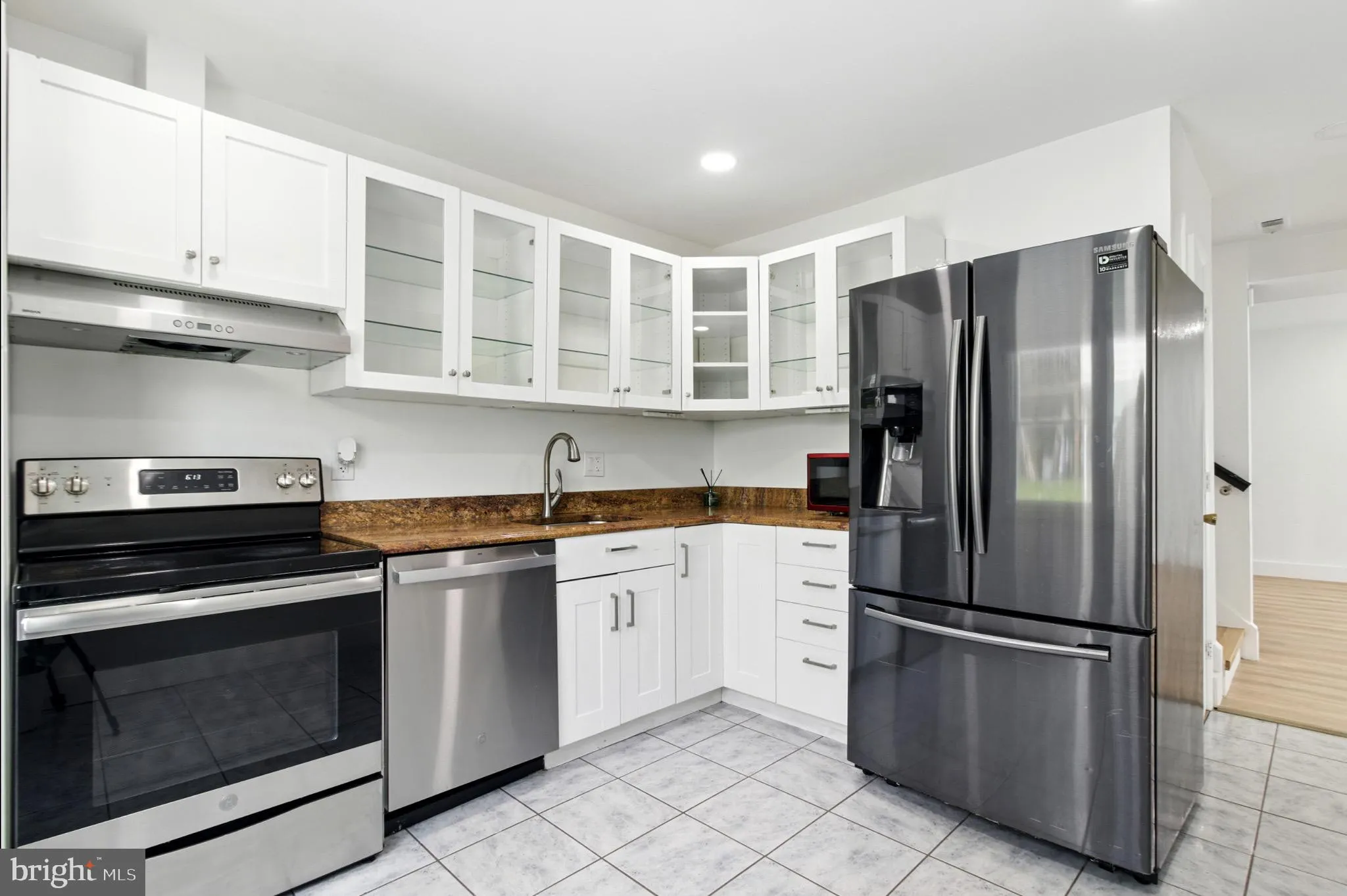 Woodbridge, Virginia 22193, United States, 3 Bedrooms Bedrooms, ,2 BathroomsBathrooms,Residential,Pending,151684