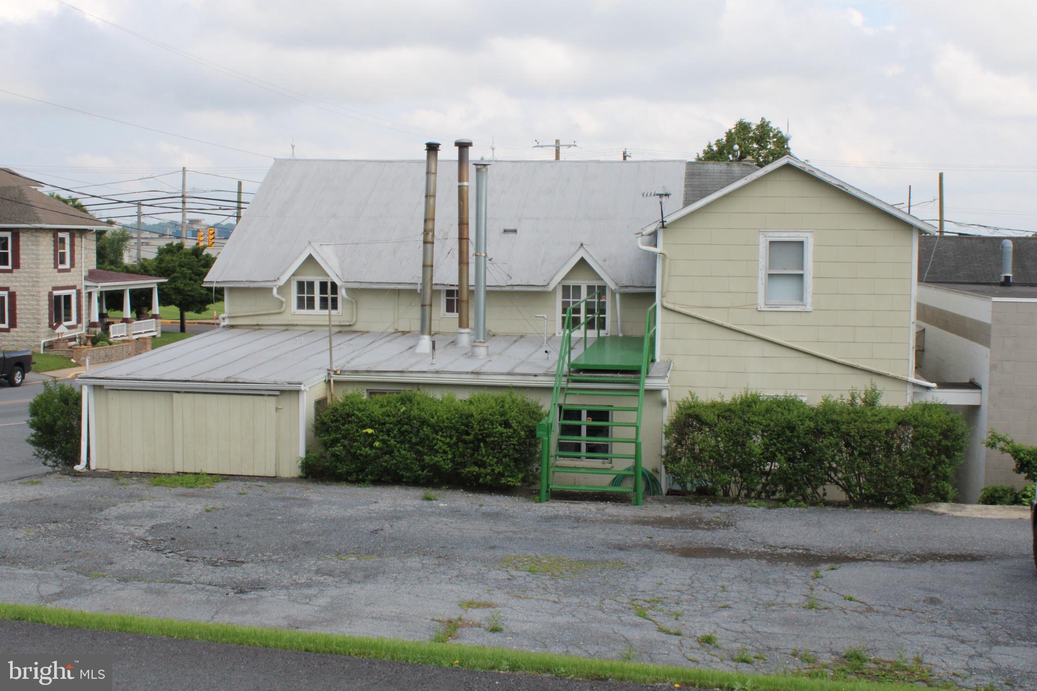601 W MAIN STREET