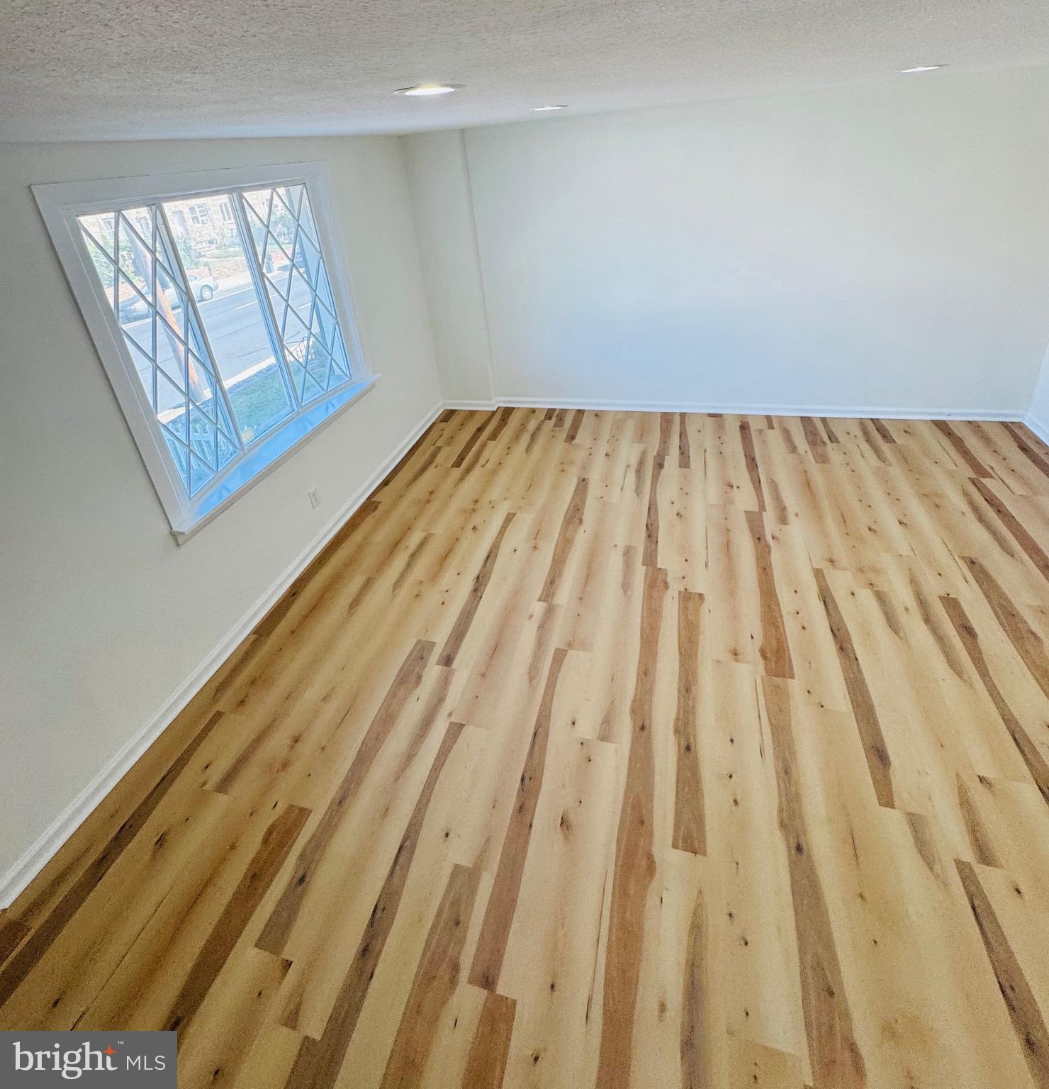 MAYFAIR - Residential