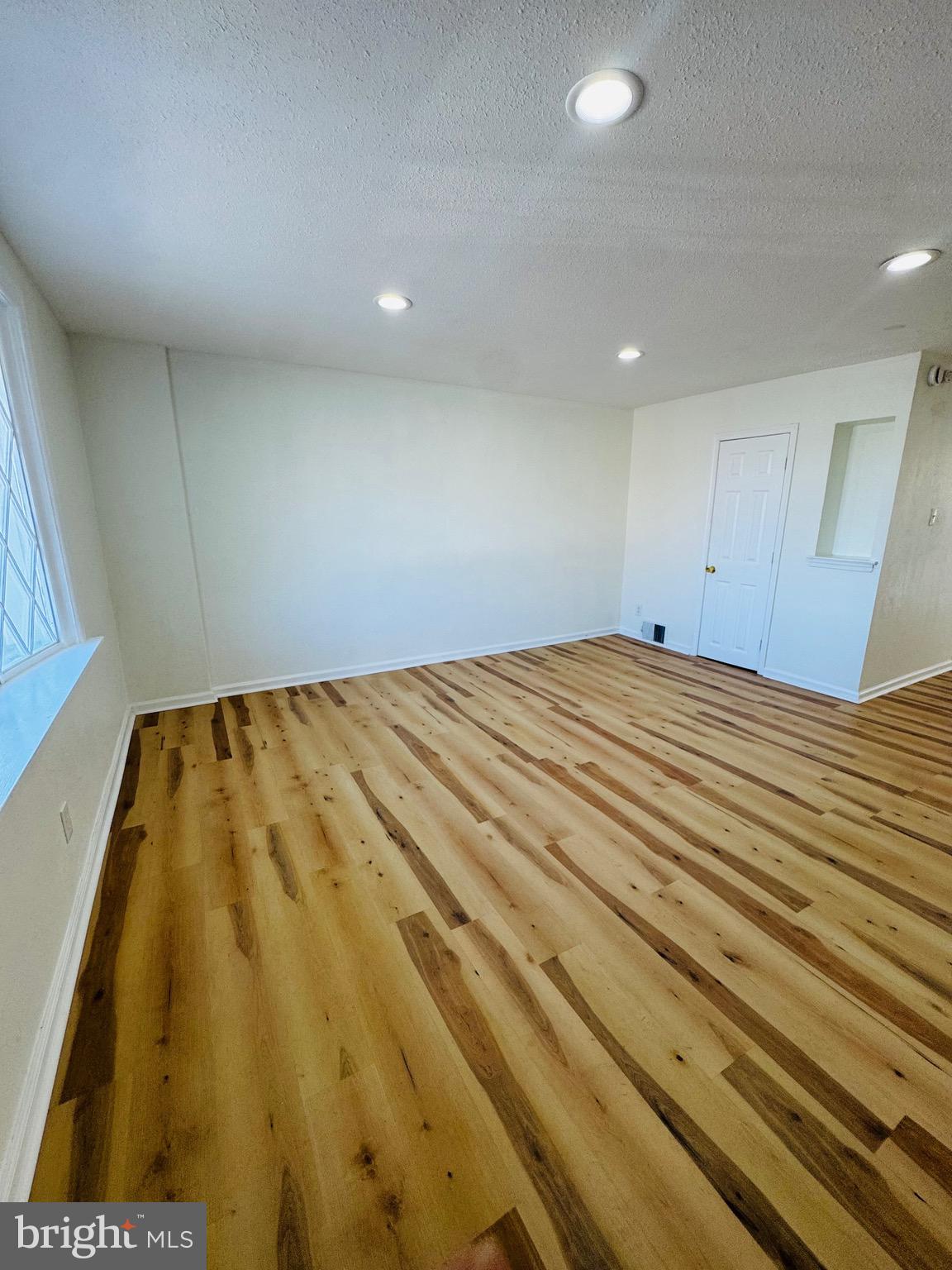 MAYFAIR - Residential