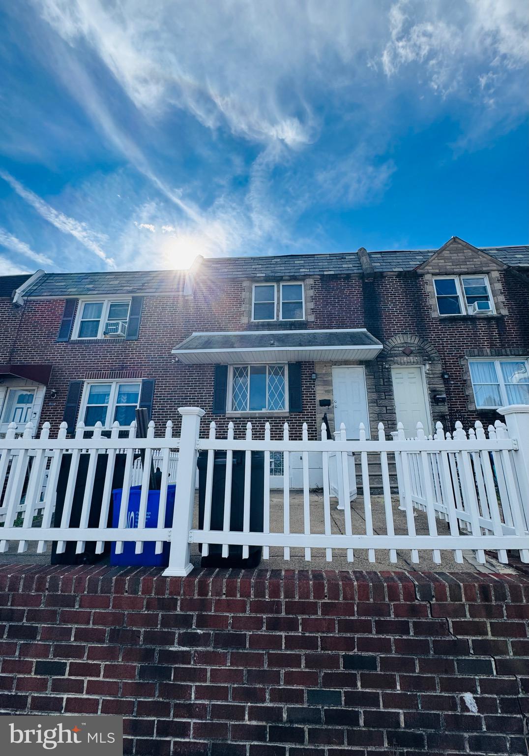 MAYFAIR - Residential