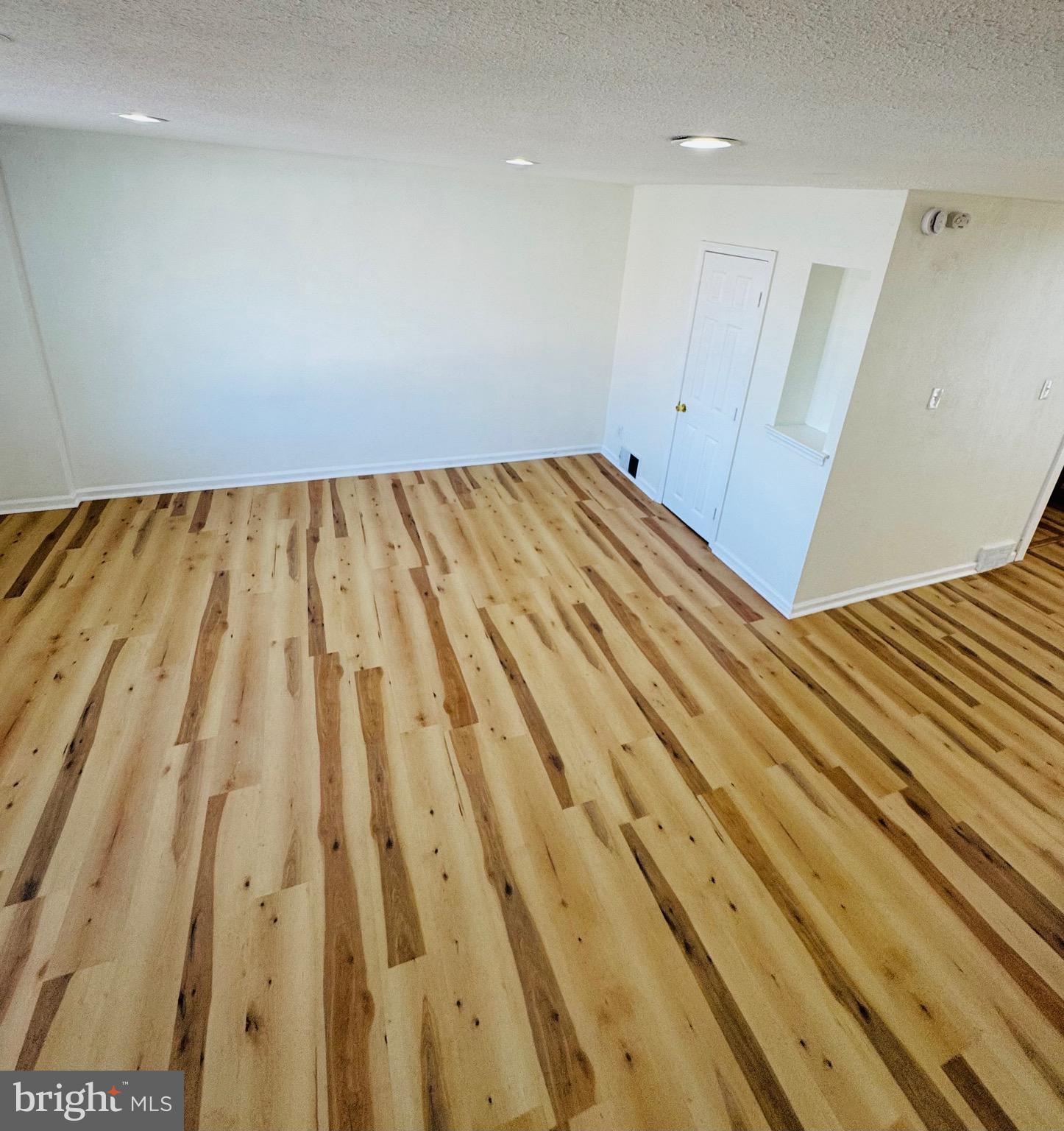 MAYFAIR - Residential