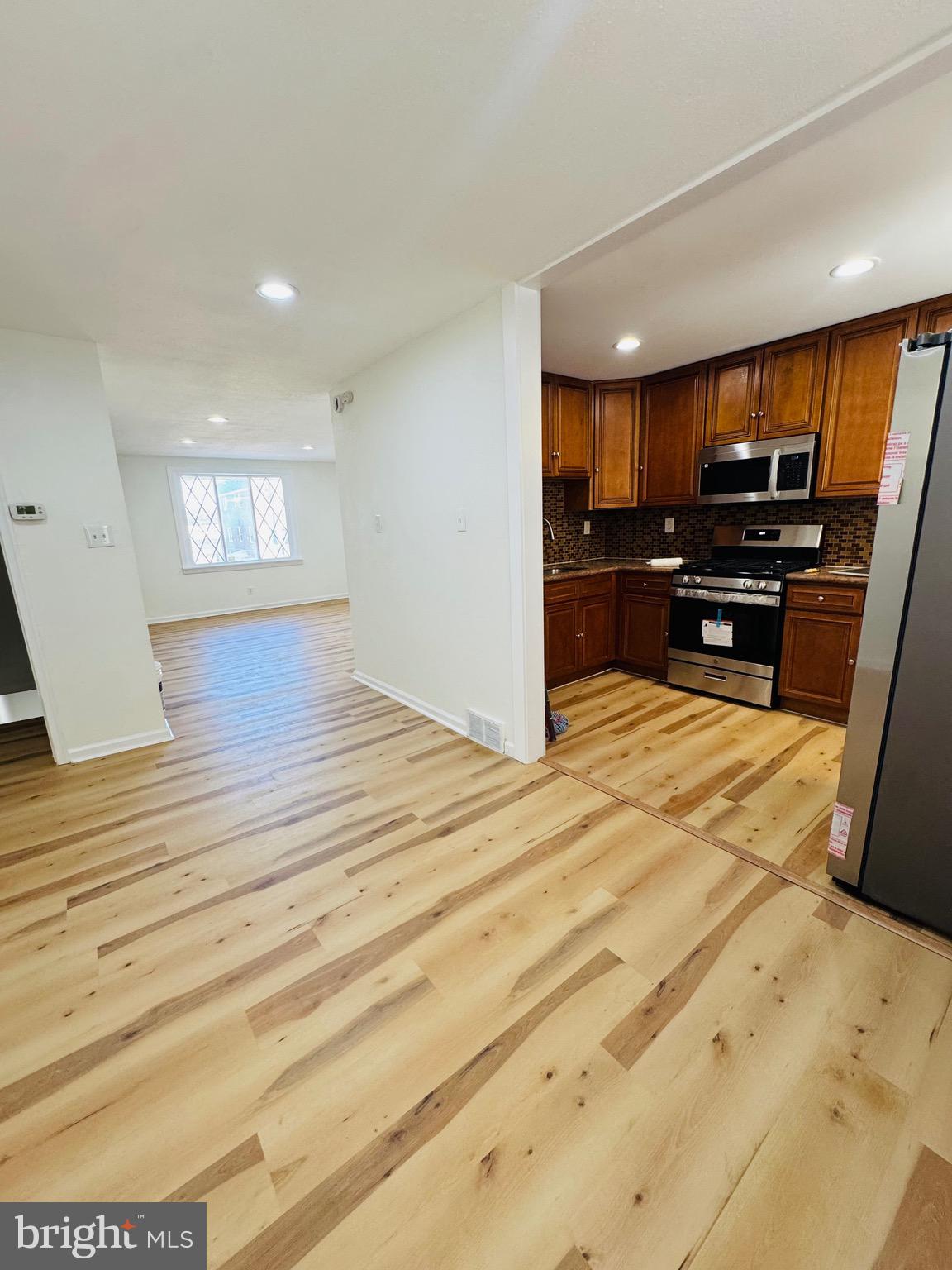 MAYFAIR - Residential