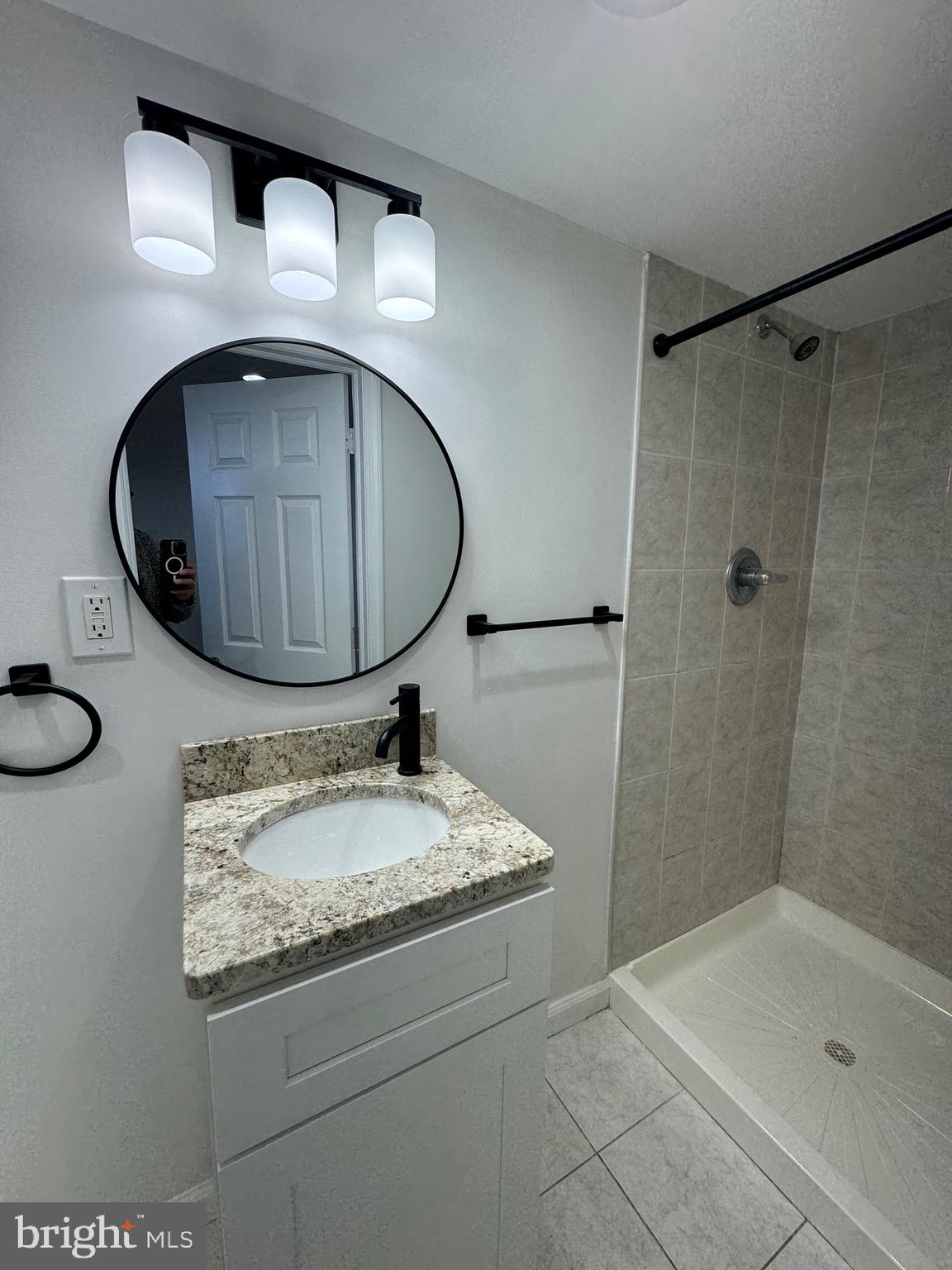 MAYFAIR - Residential