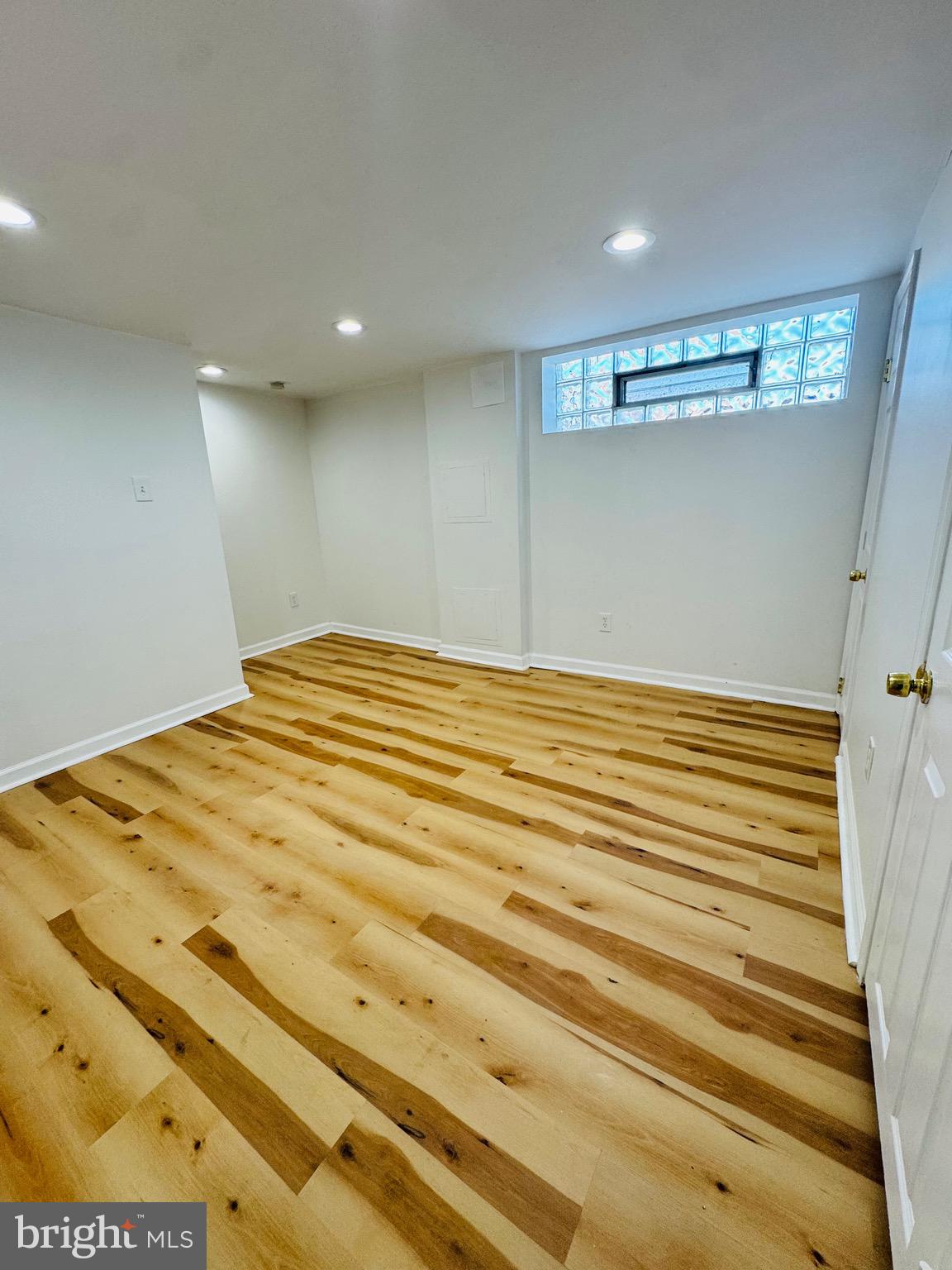 MAYFAIR - Residential