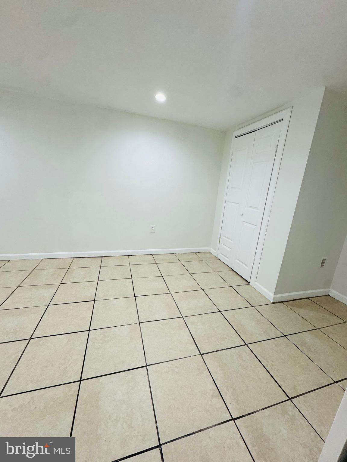 MAYFAIR - Residential