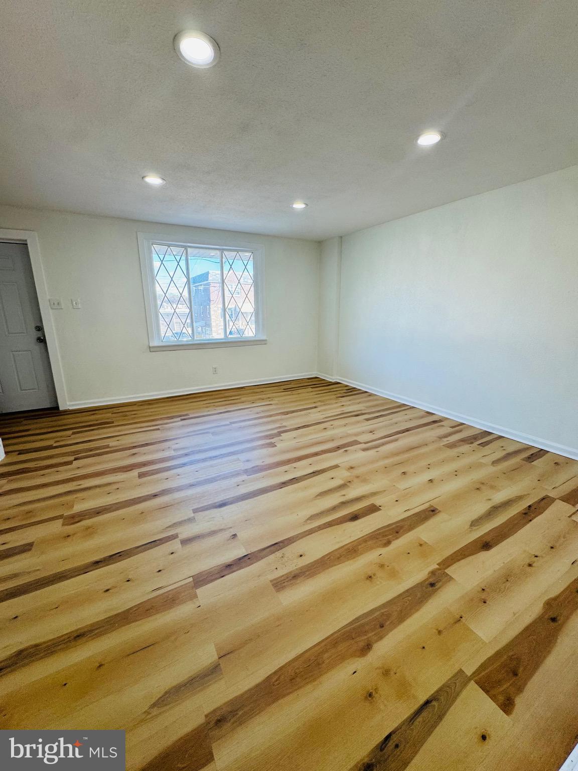 MAYFAIR - Residential