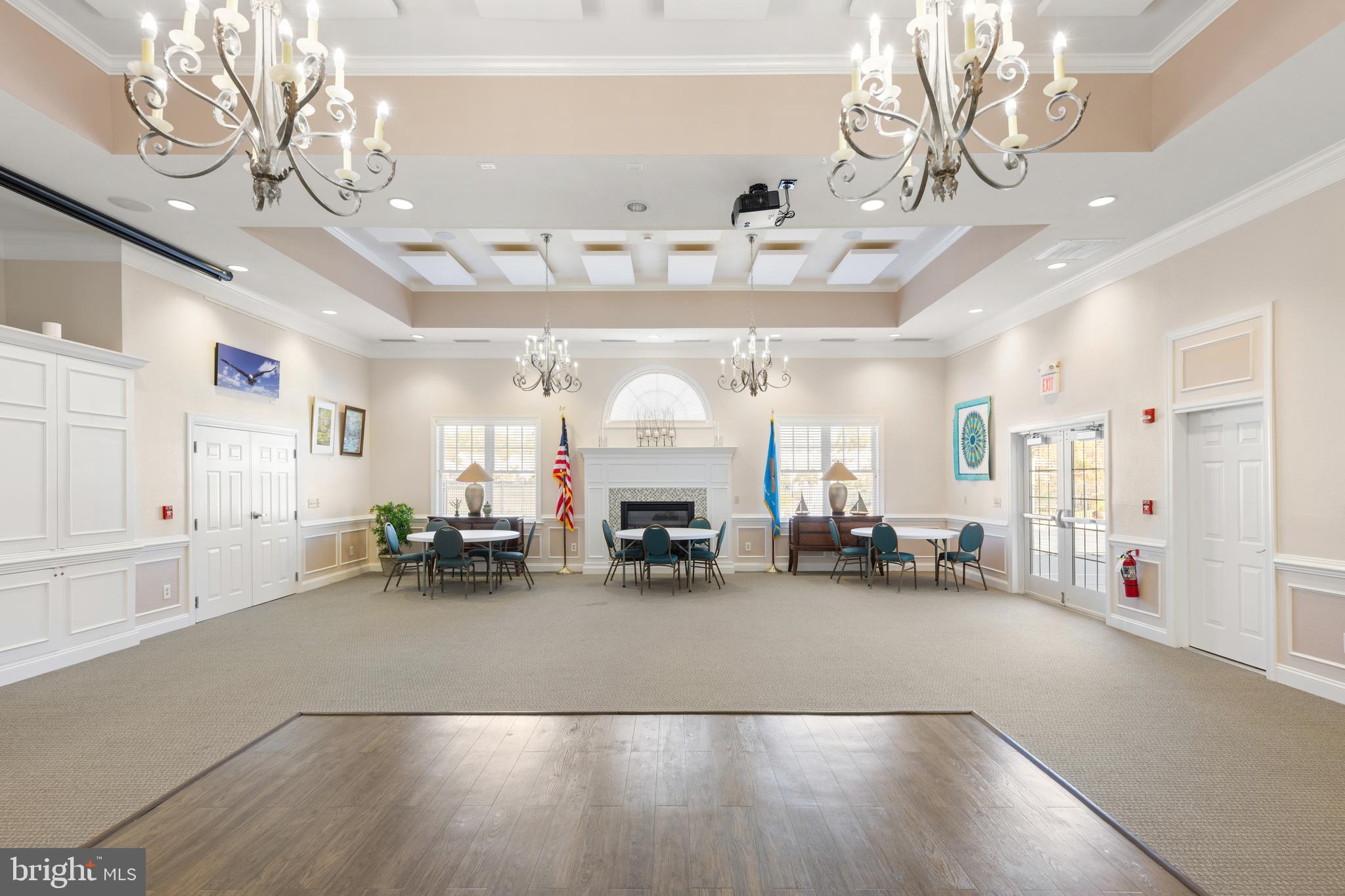 BAY CROSSING - Residential