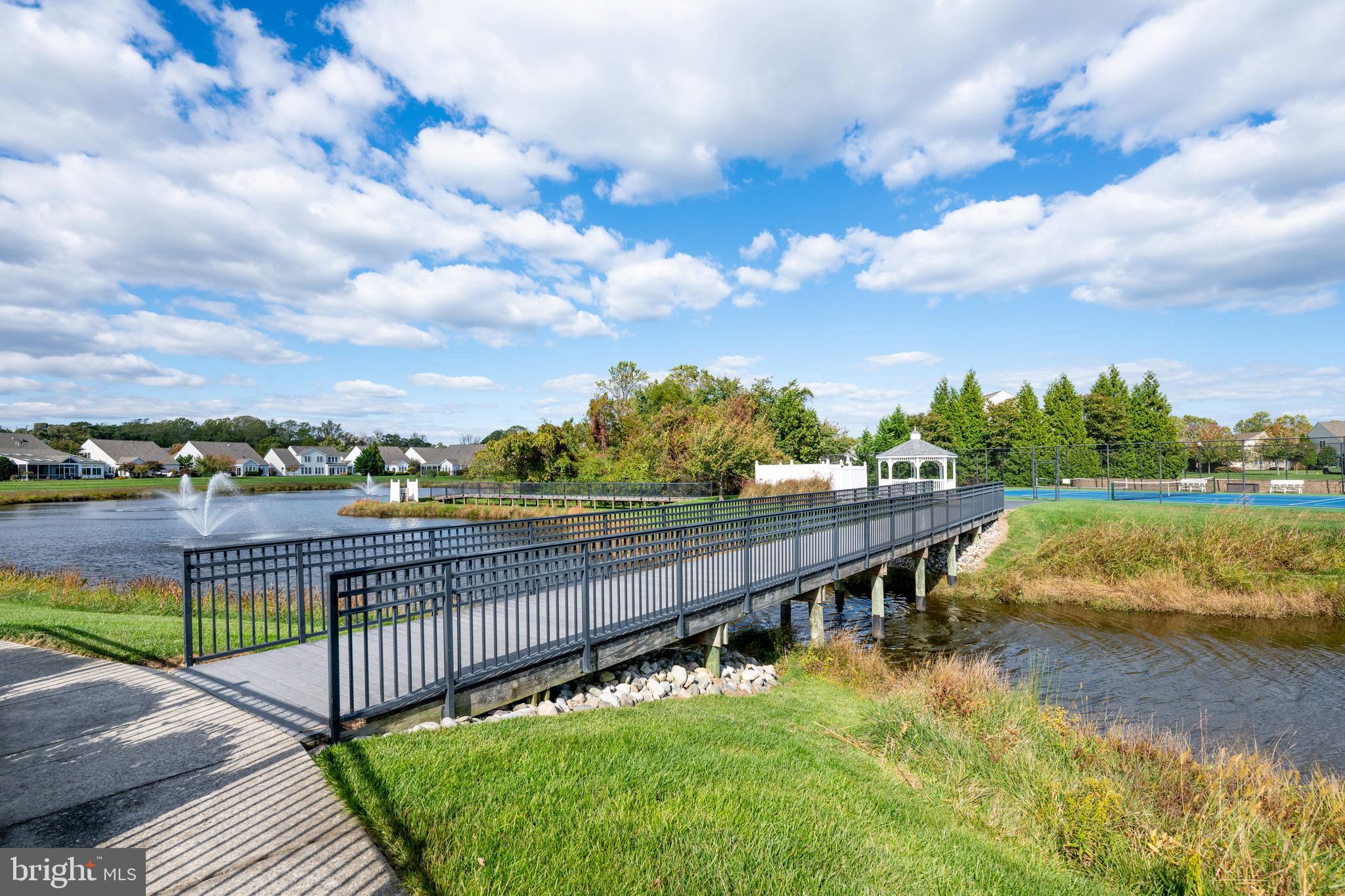BAY CROSSING - Residential