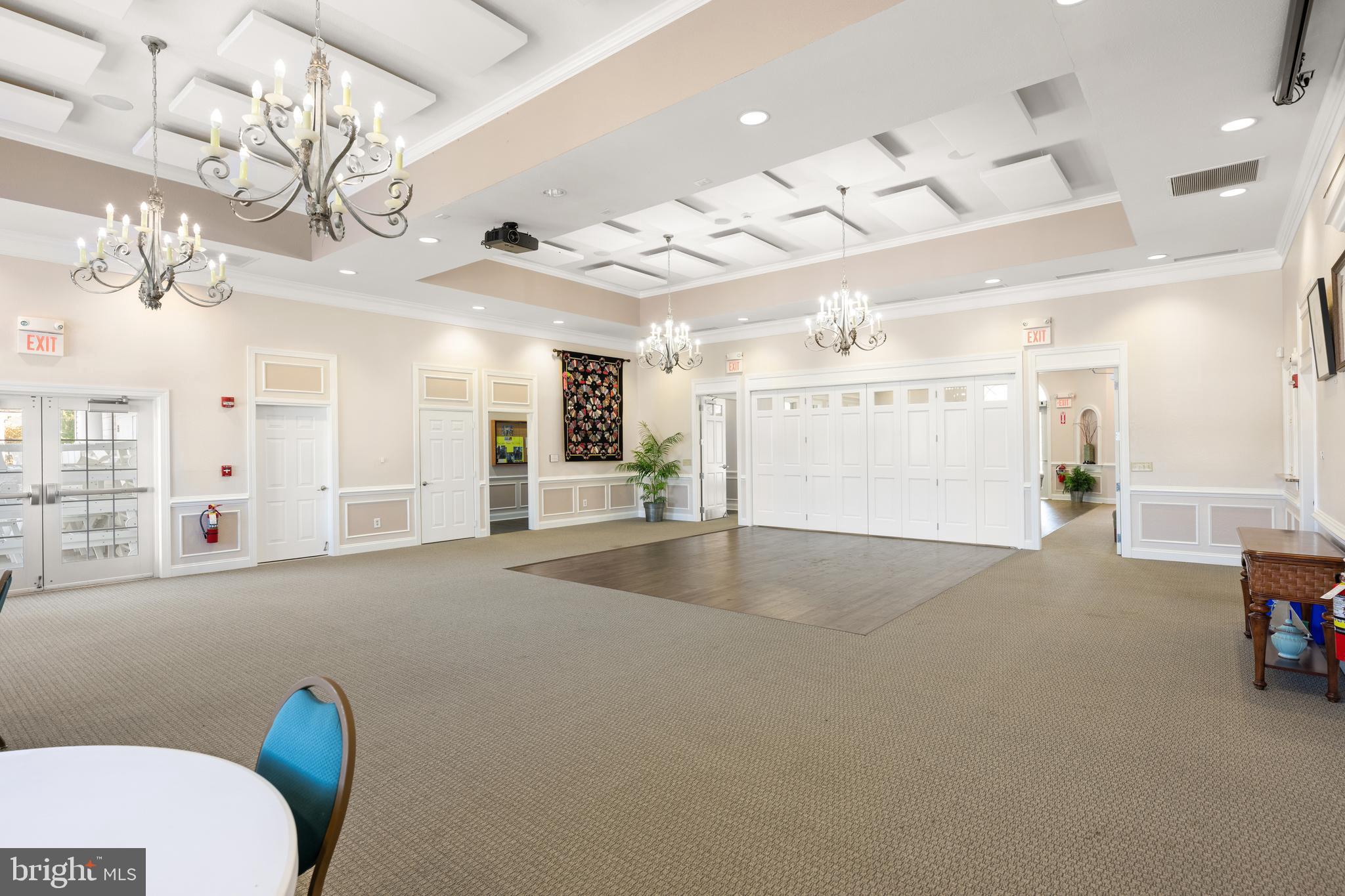 BAY CROSSING - Residential