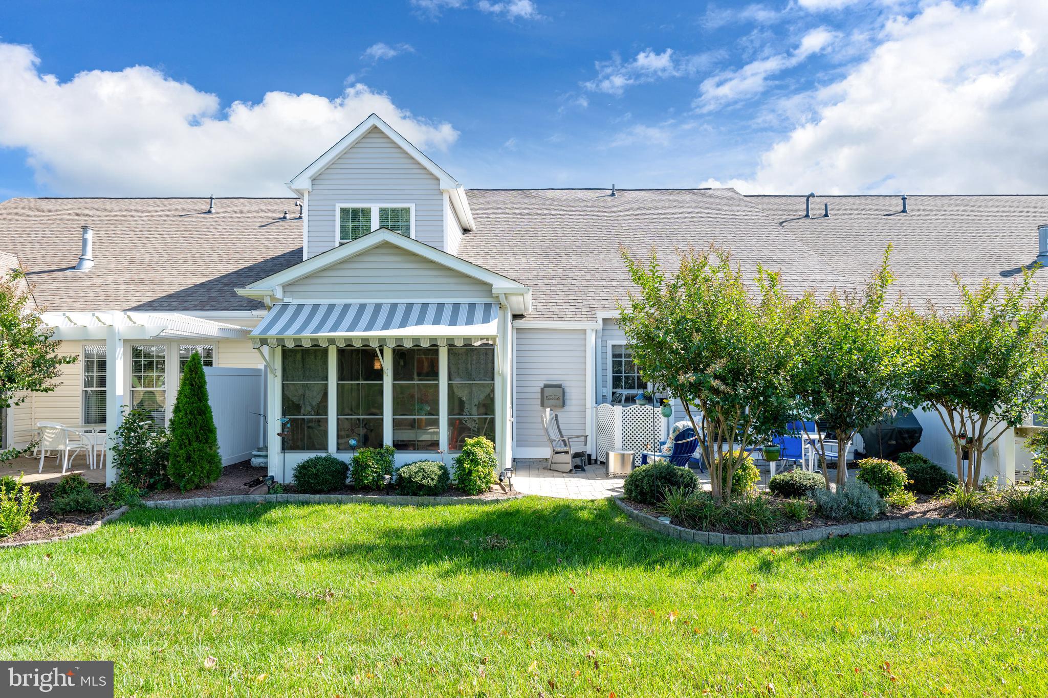 BAY CROSSING - Residential