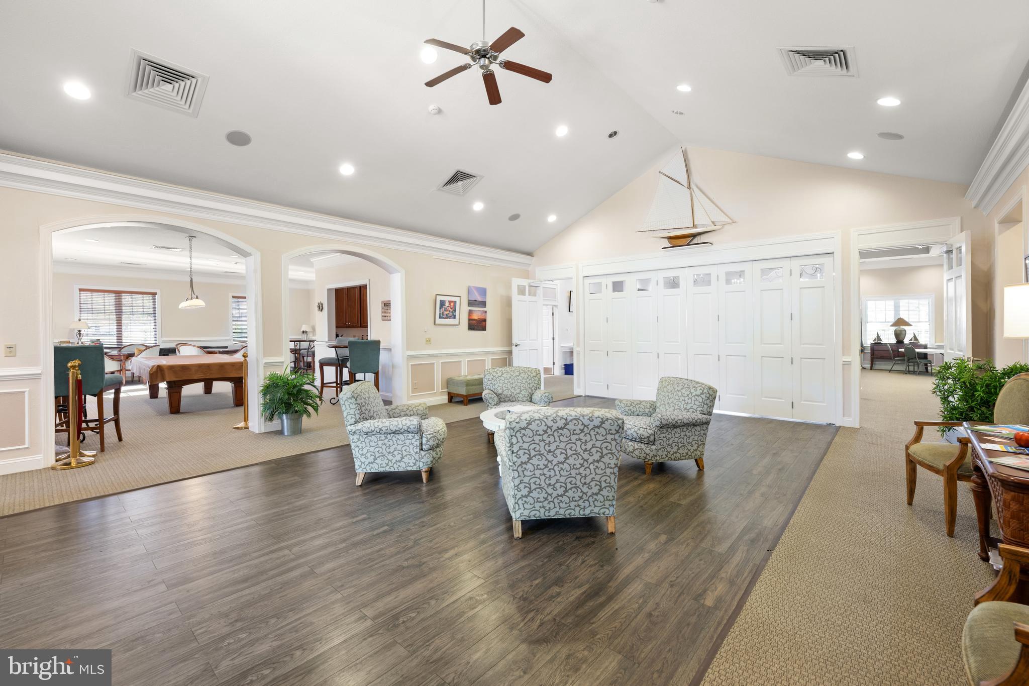 BAY CROSSING - Residential