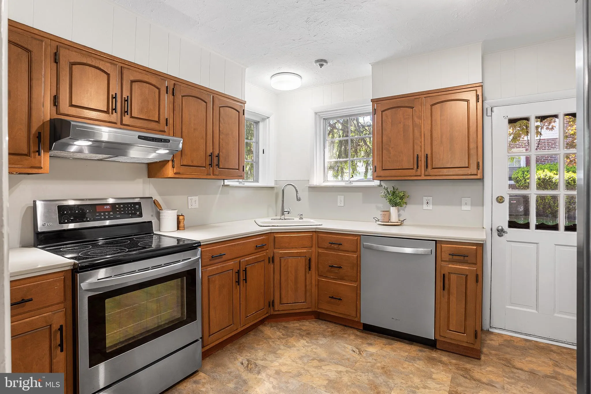 Additional image 46 of 217 E Thomson Avenue, Springfield, PA 19064