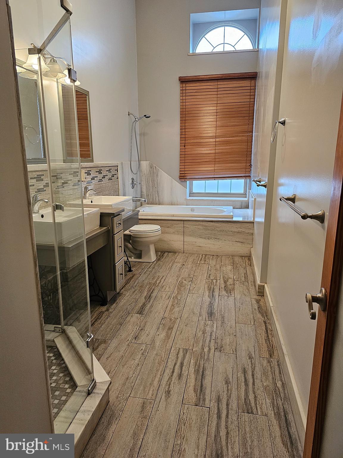 POINT BREEZE - Residential Lease