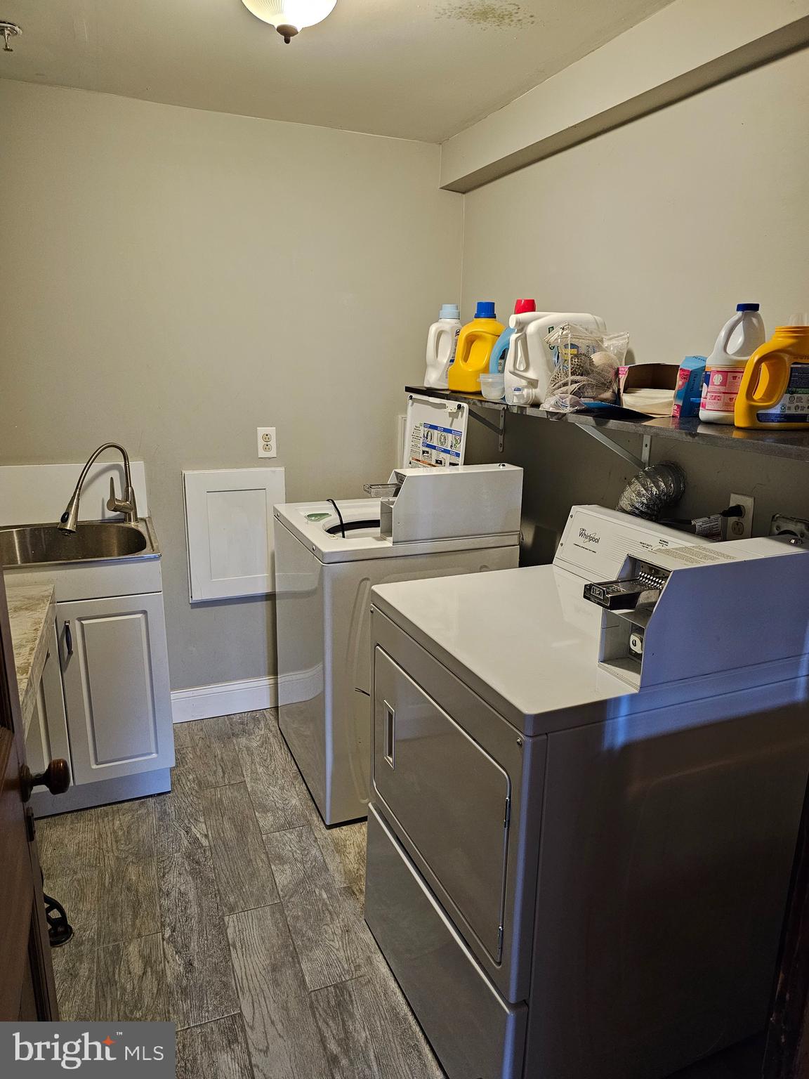 POINT BREEZE - Residential Lease