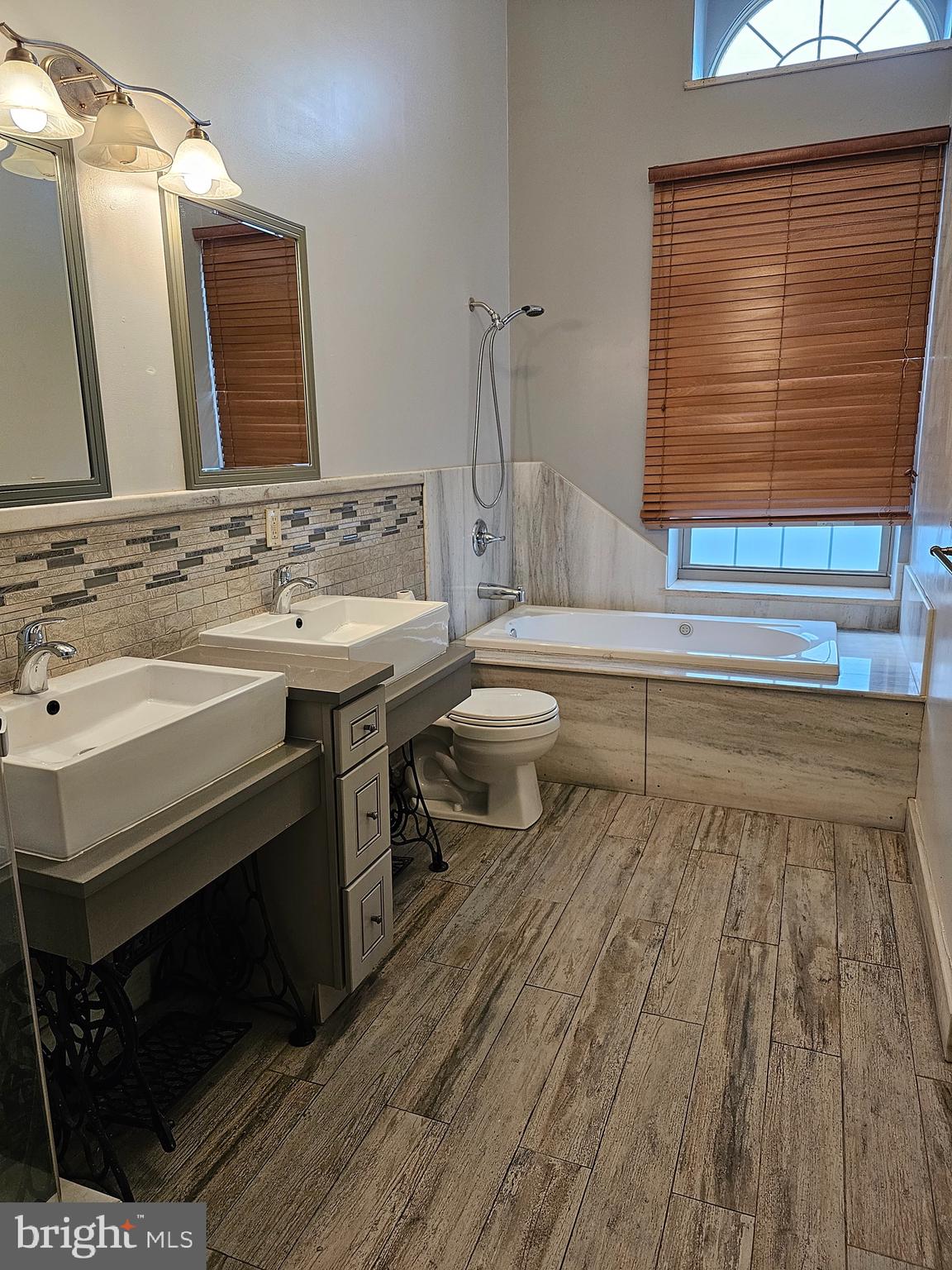 POINT BREEZE - Residential Lease