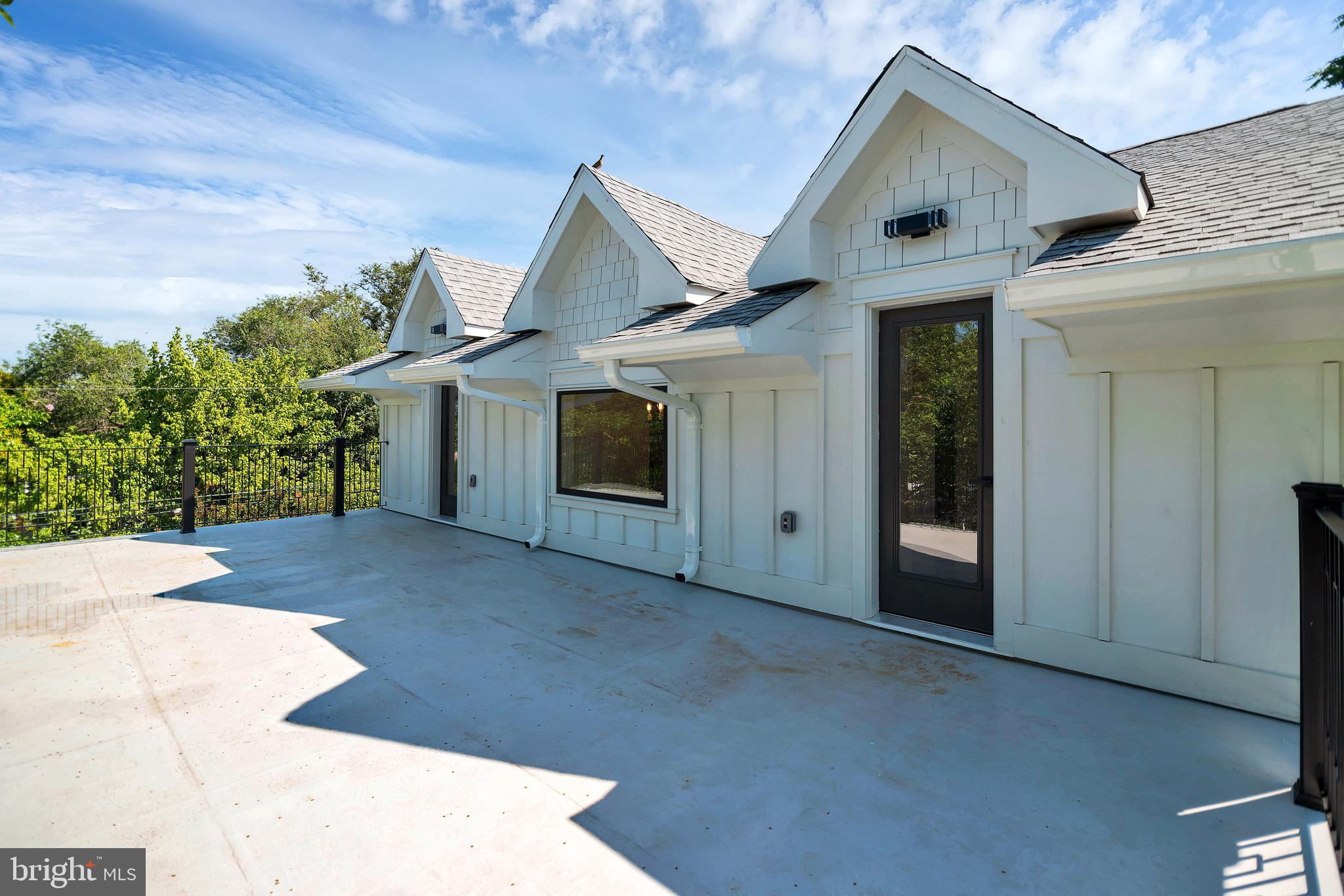 EASTPORT - Residential