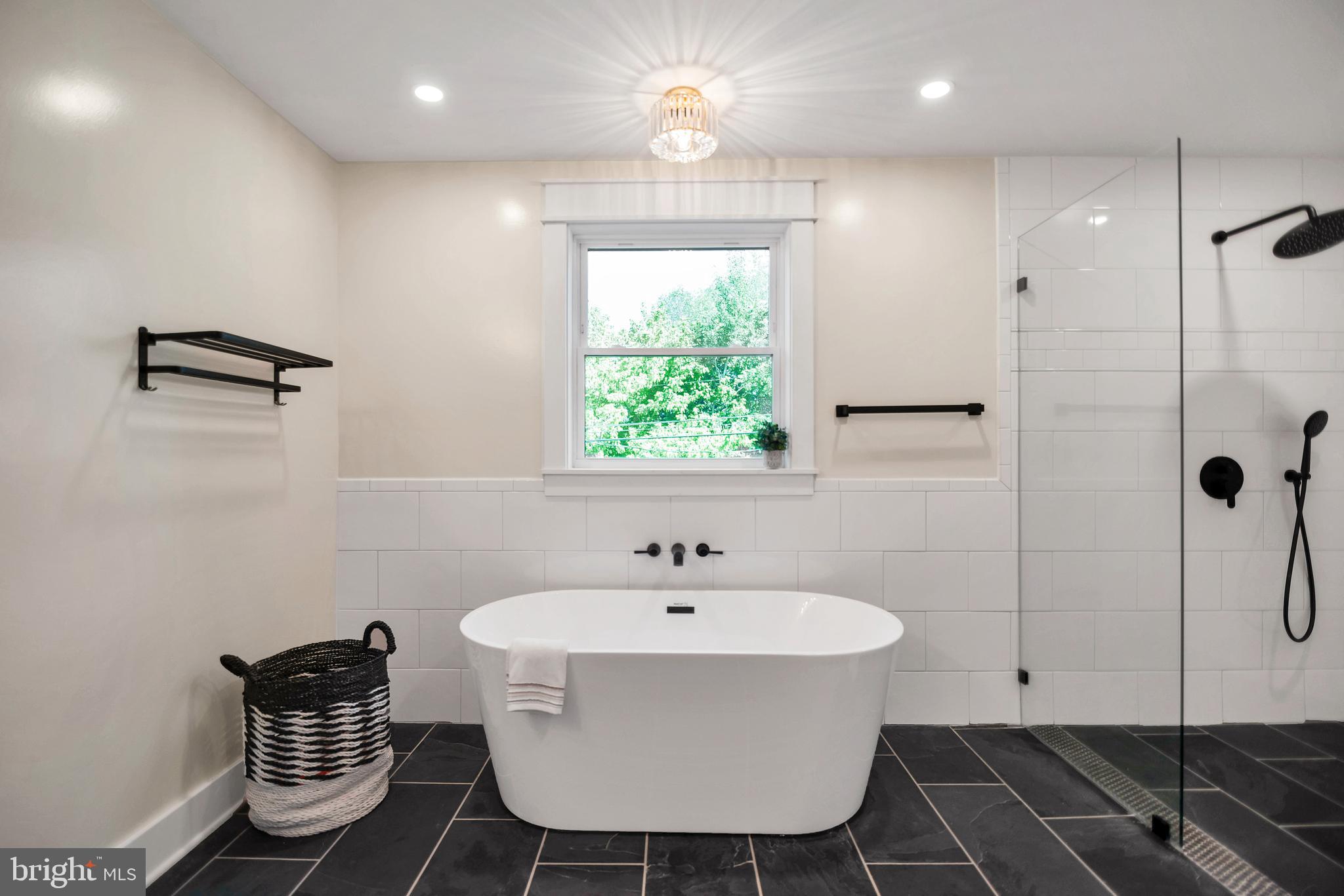 EASTPORT - Residential