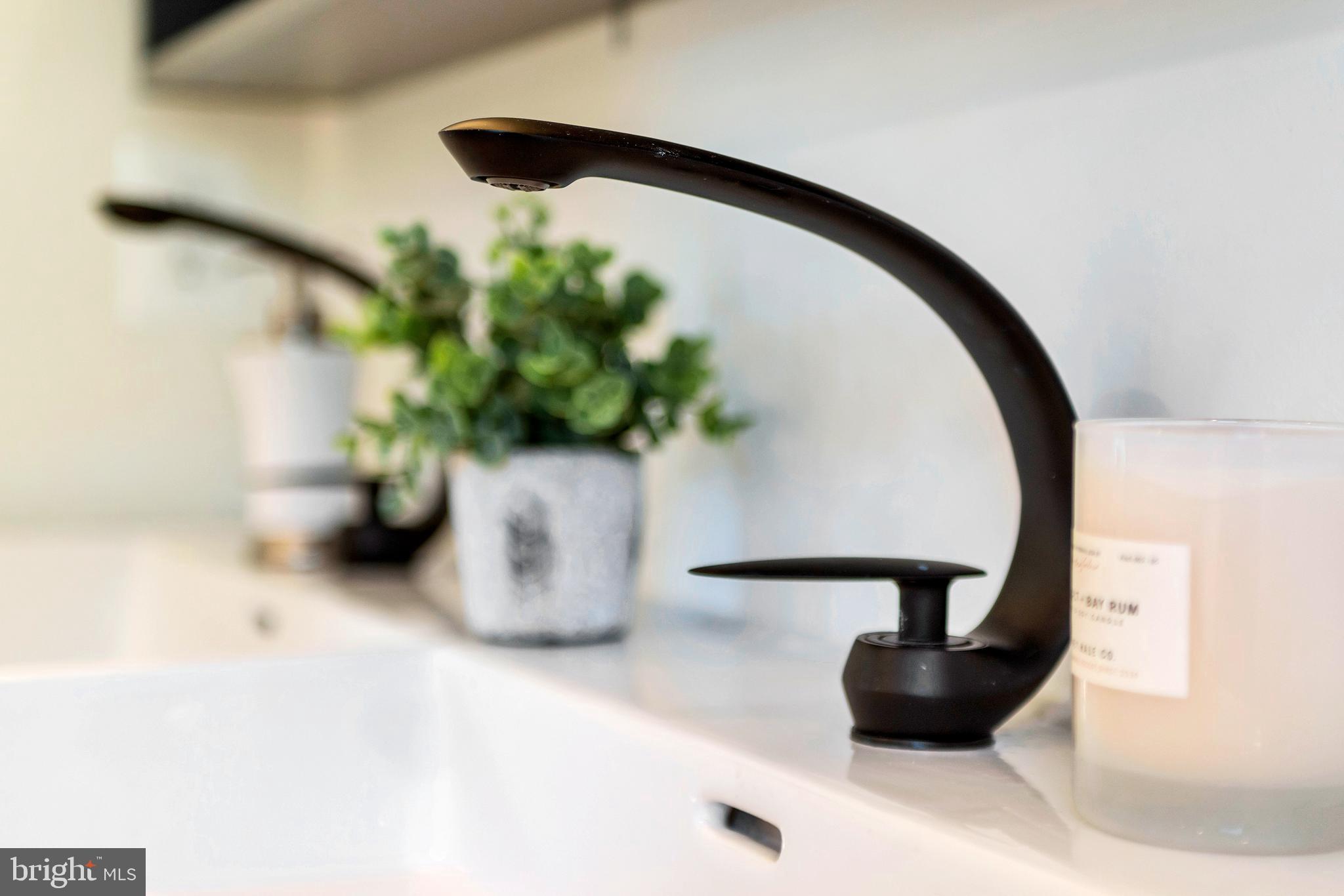 EASTPORT - Residential