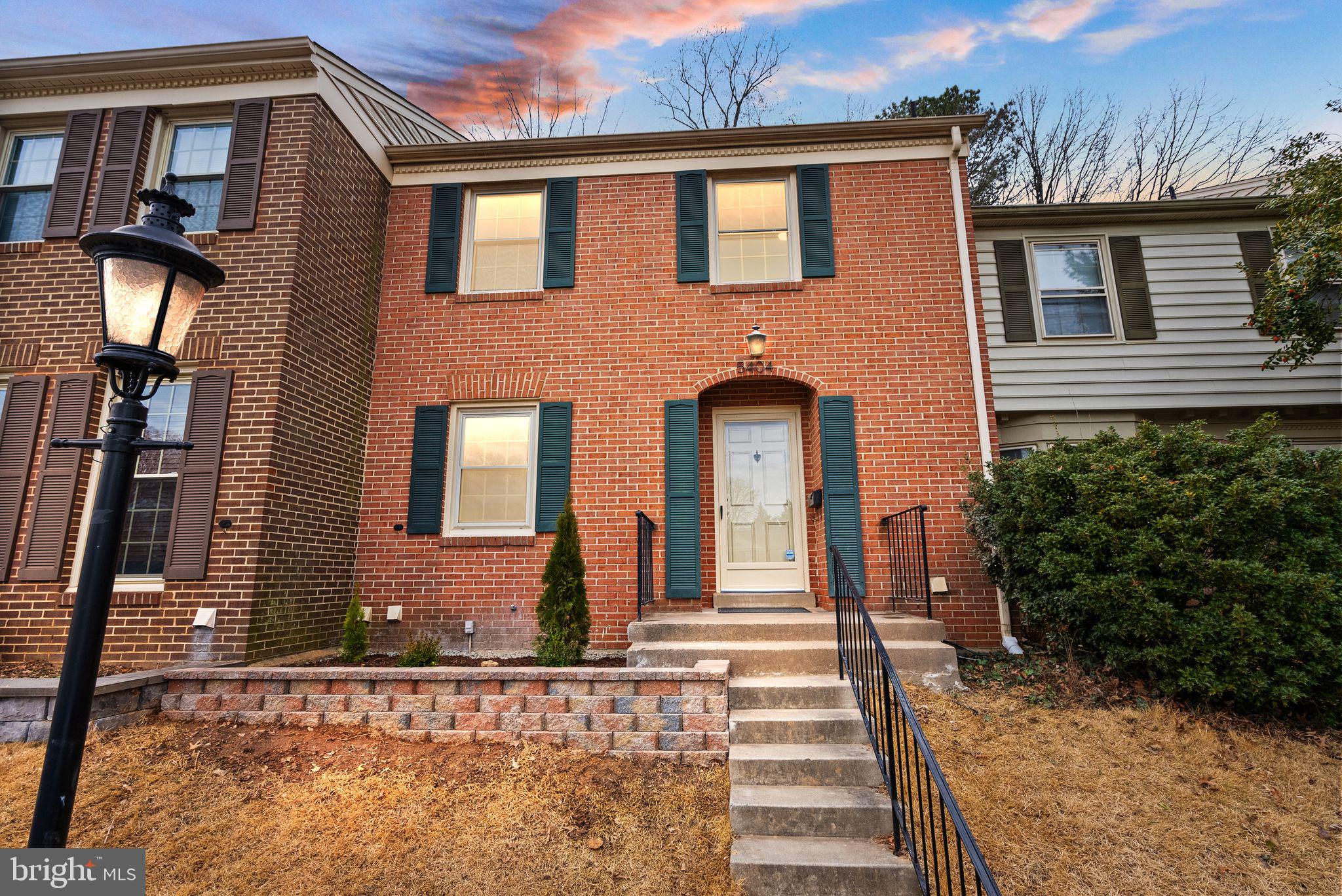 WOODLYNNE COMMUNITY - Residential