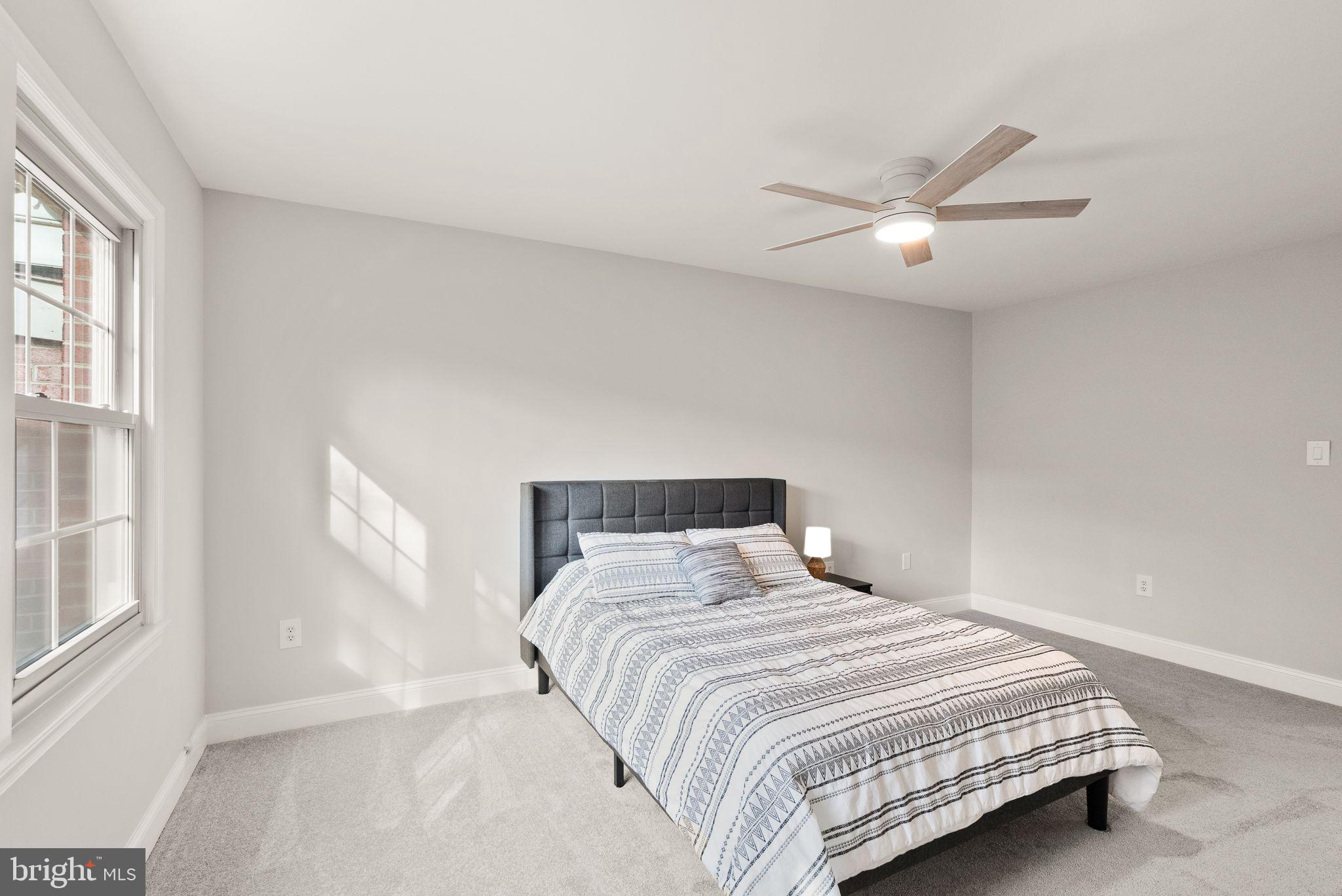 WOODLYNNE COMMUNITY - Residential