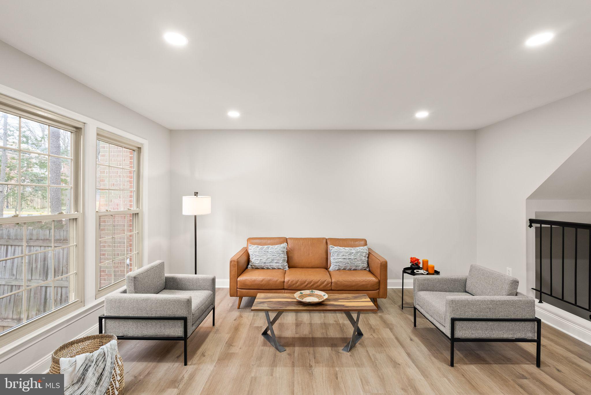 WOODLYNNE COMMUNITY - Residential