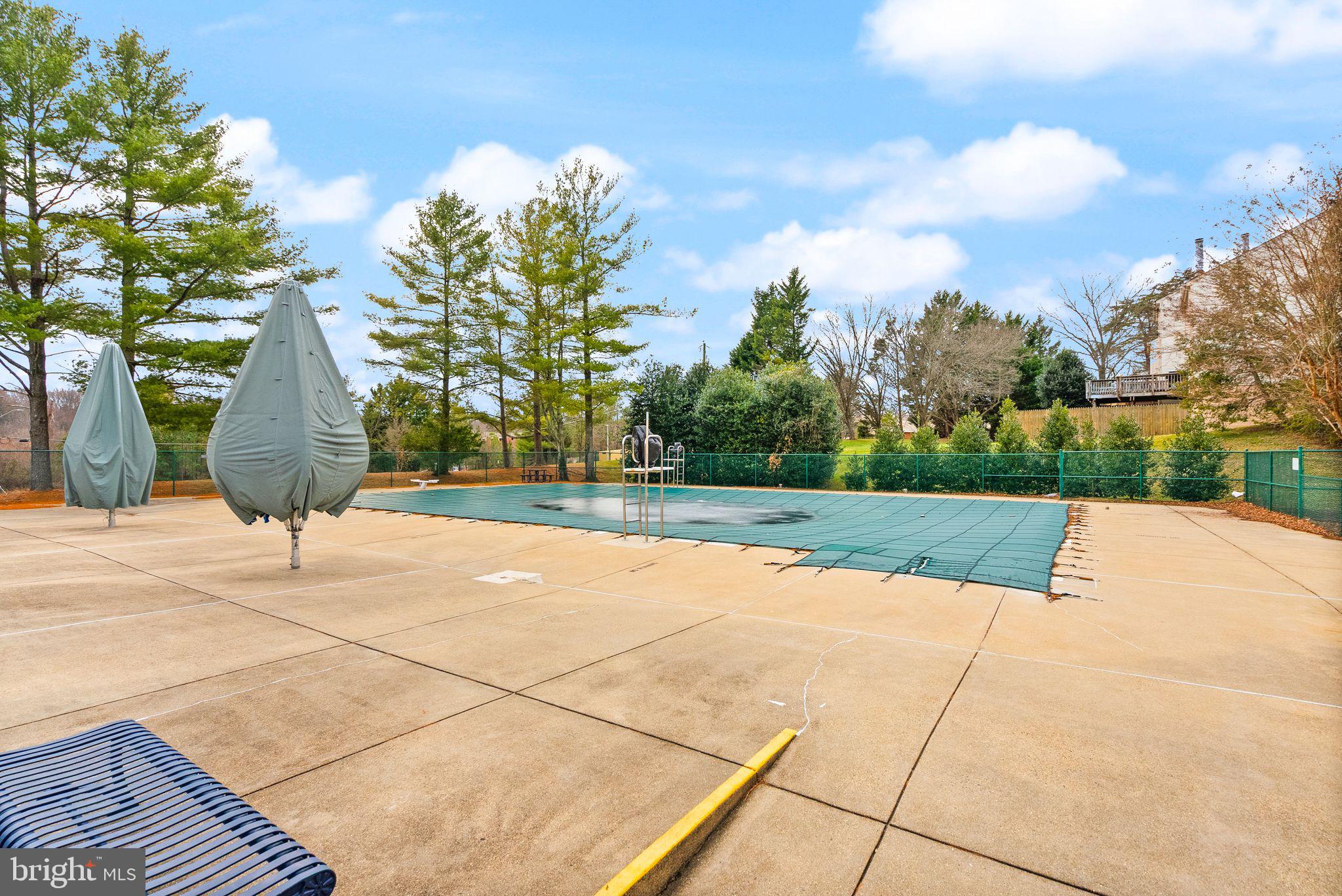 WOODLYNNE COMMUNITY - Residential