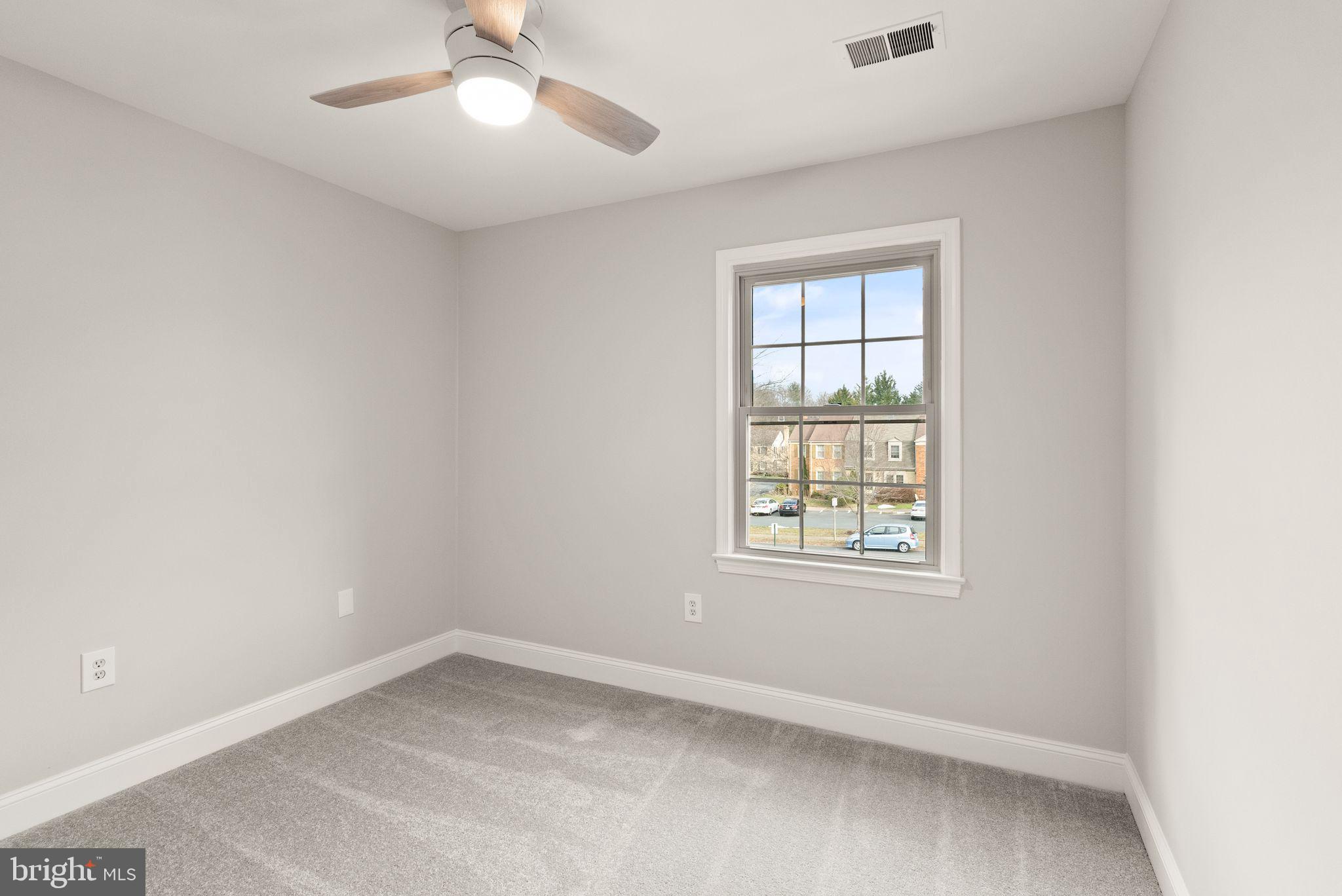 WOODLYNNE COMMUNITY - Residential