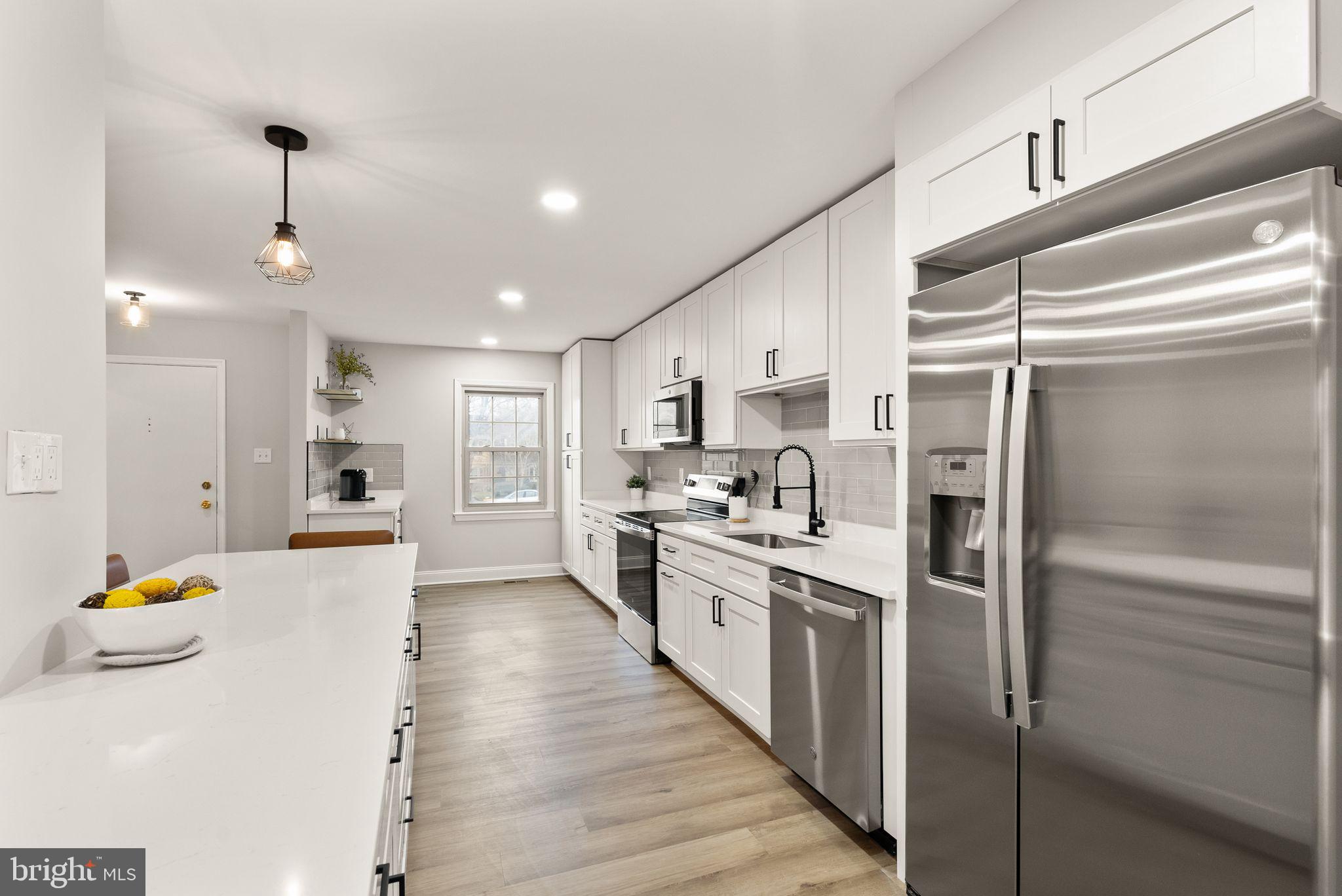 WOODLYNNE COMMUNITY - Residential