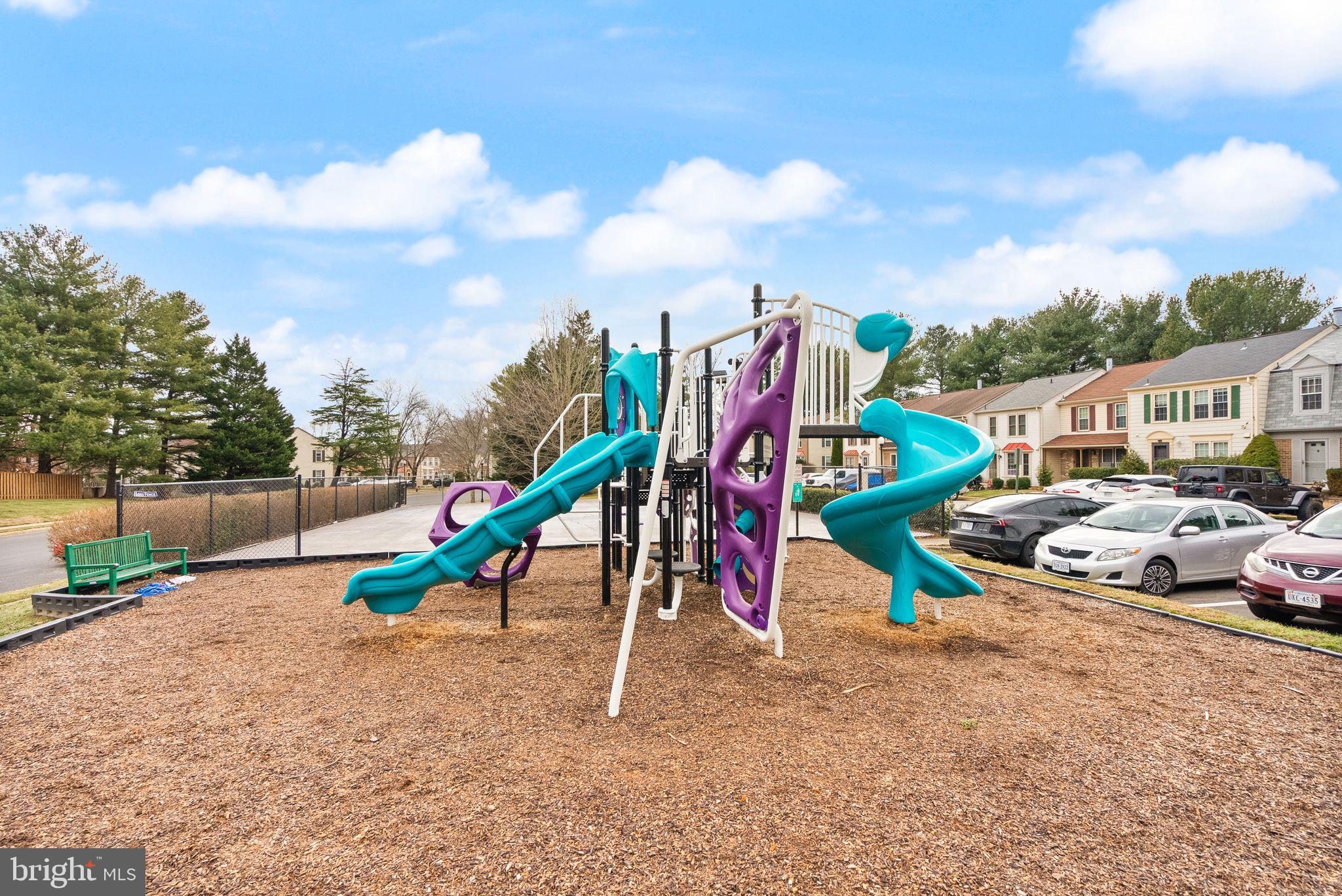 WOODLYNNE COMMUNITY - Residential