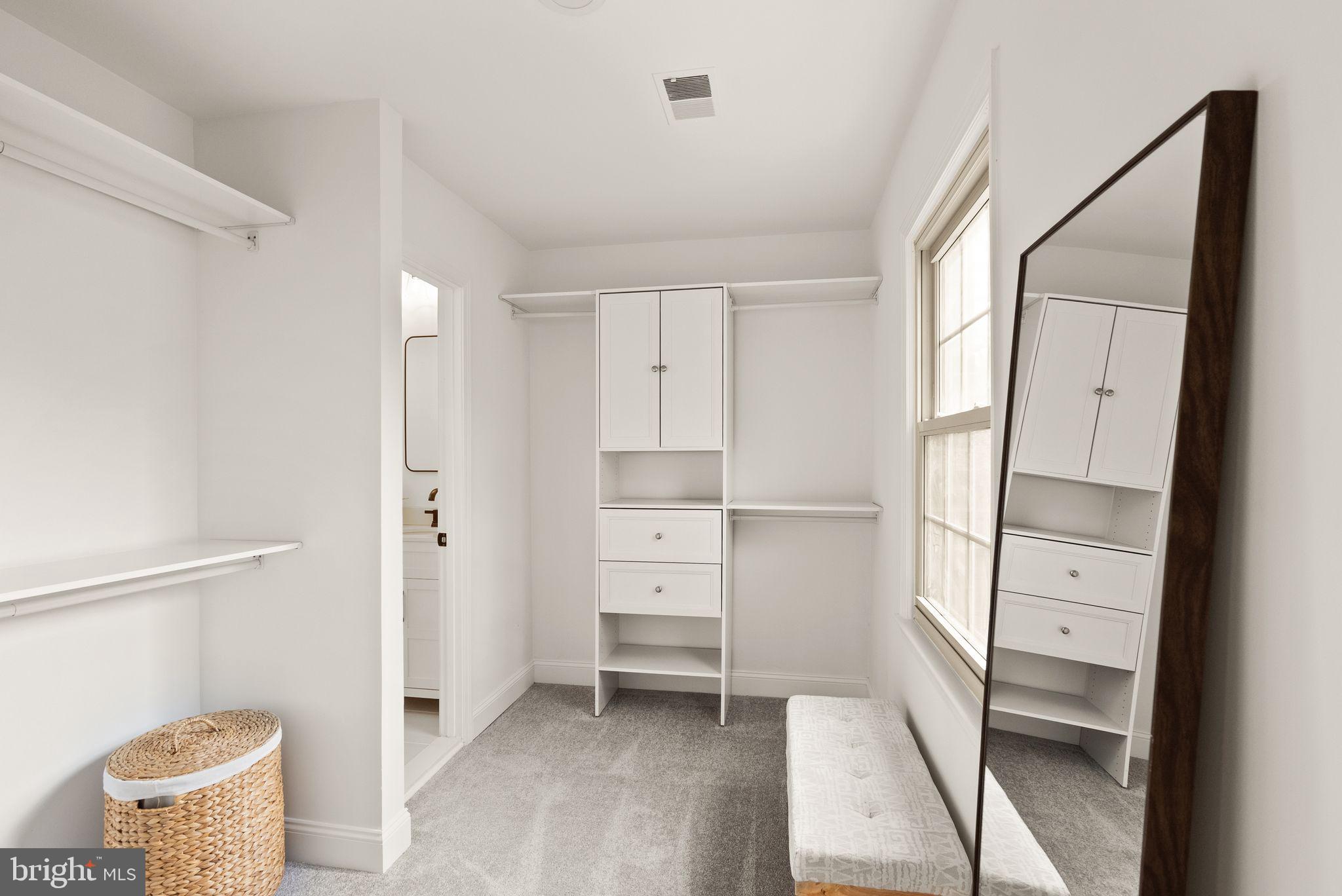 WOODLYNNE COMMUNITY - Residential