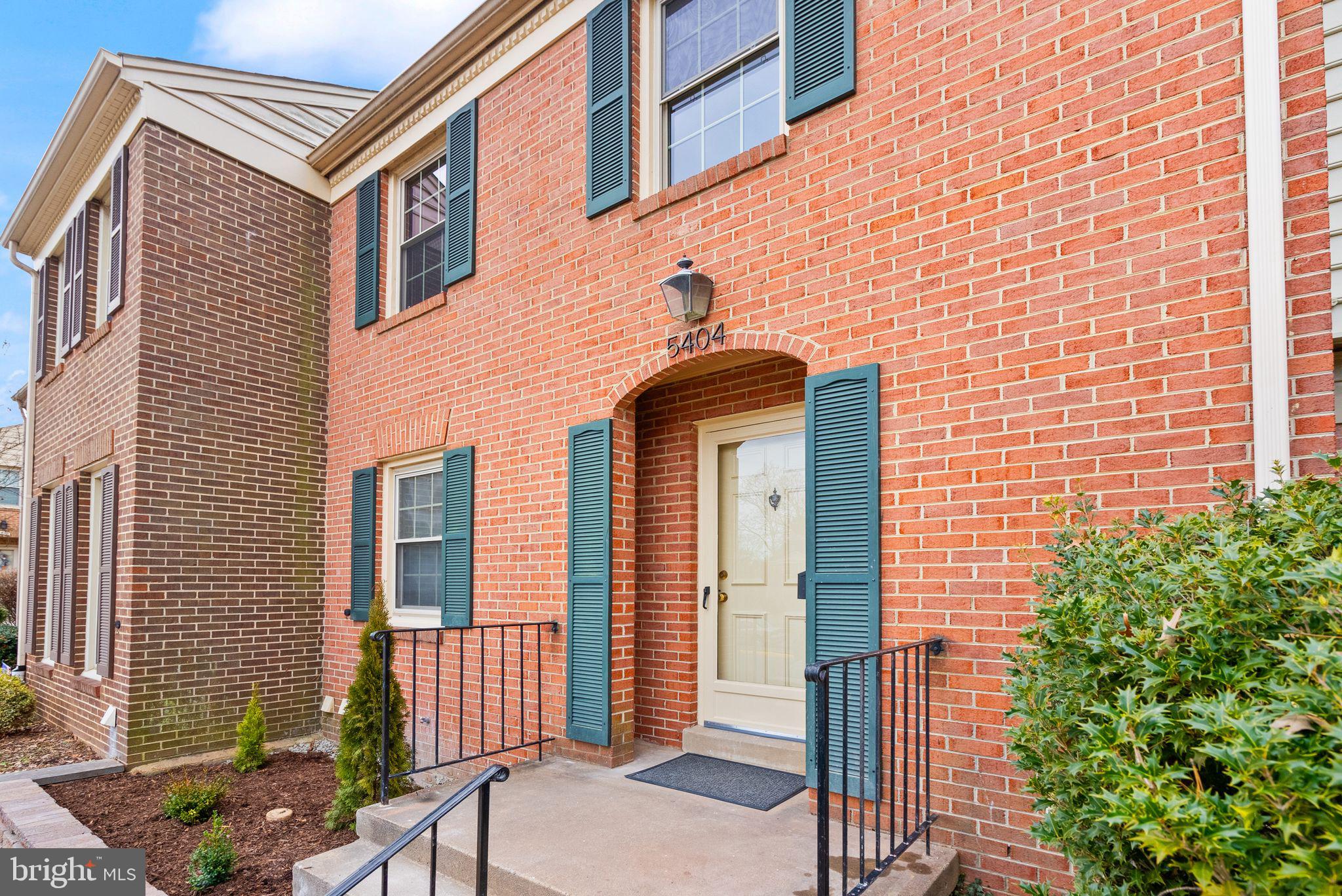 WOODLYNNE COMMUNITY - Residential