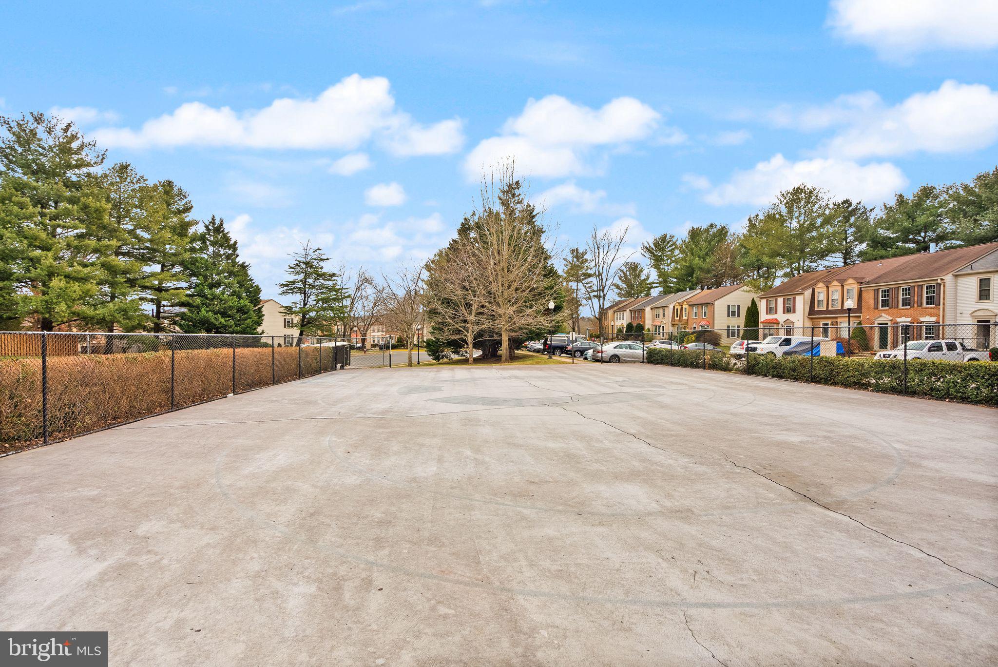 WOODLYNNE COMMUNITY - Residential