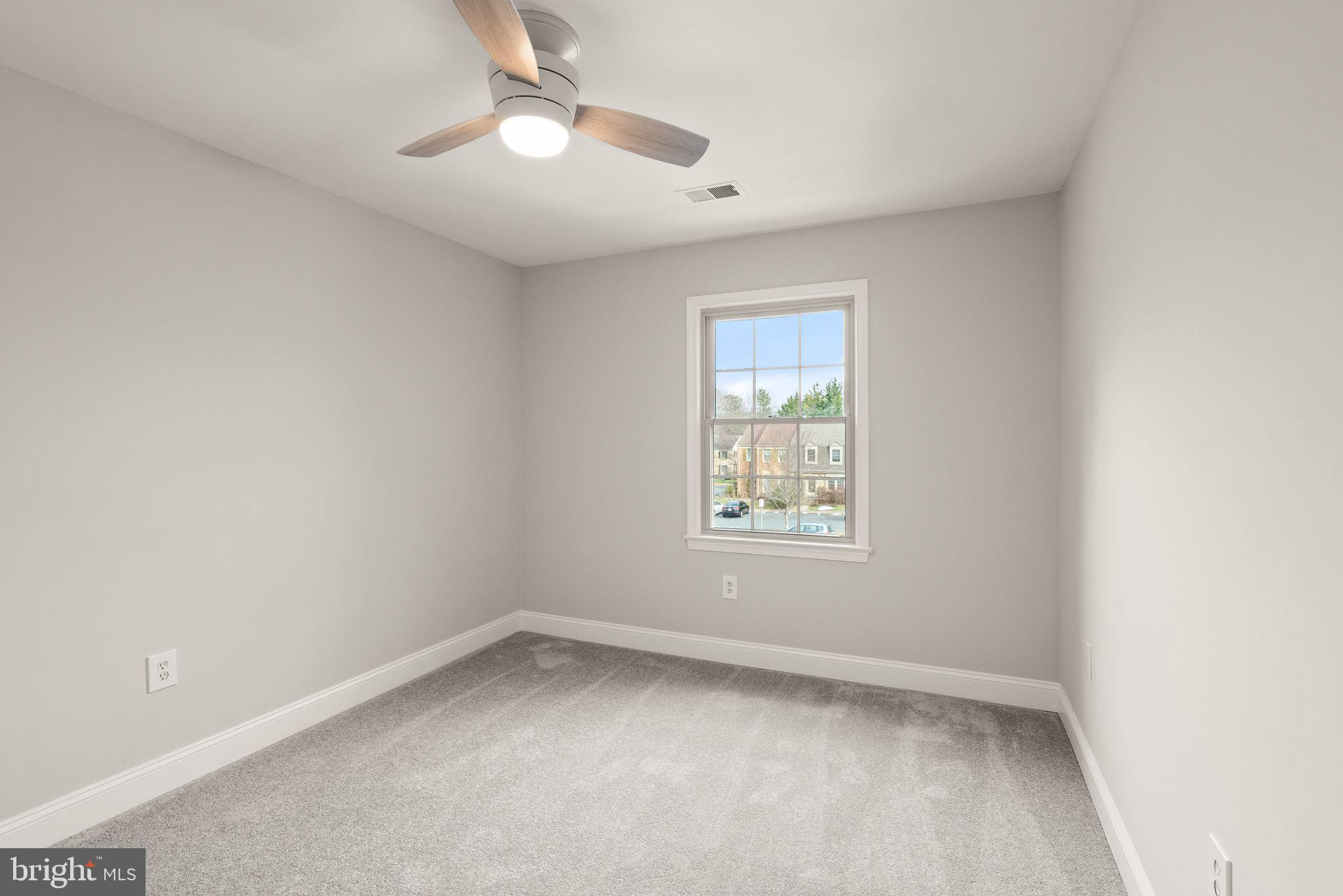 WOODLYNNE COMMUNITY - Residential