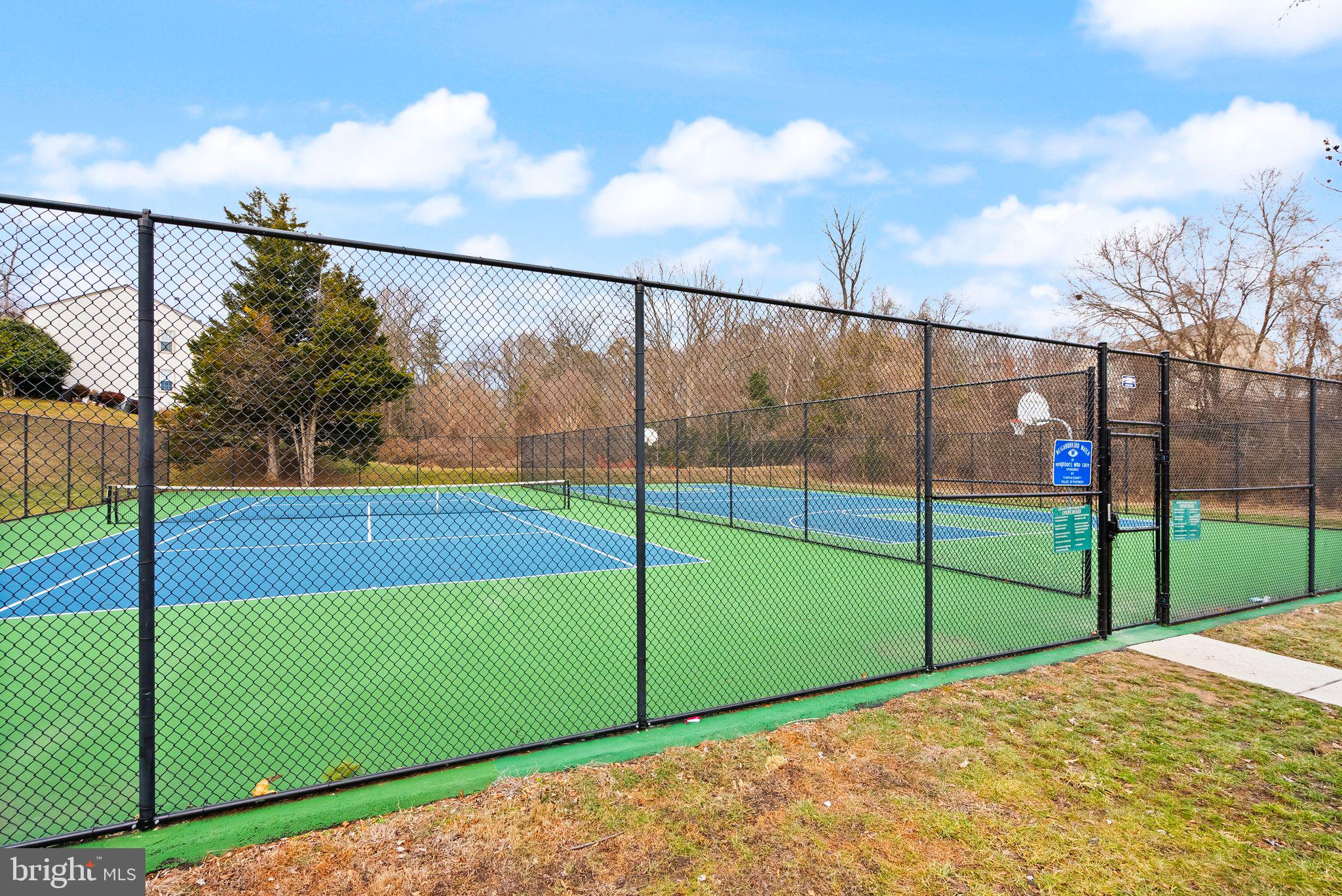 WOODLYNNE COMMUNITY - Residential