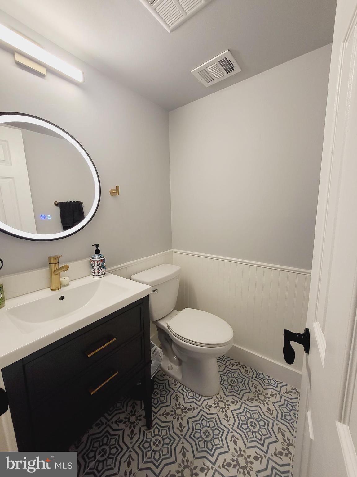 LINWAY PARK OF MCLEAN - Residential