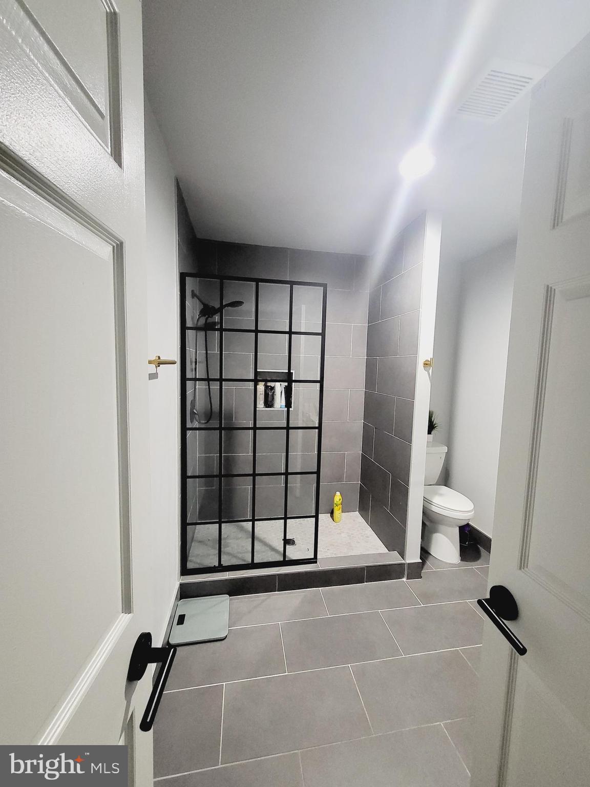 LINWAY PARK OF MCLEAN - Residential