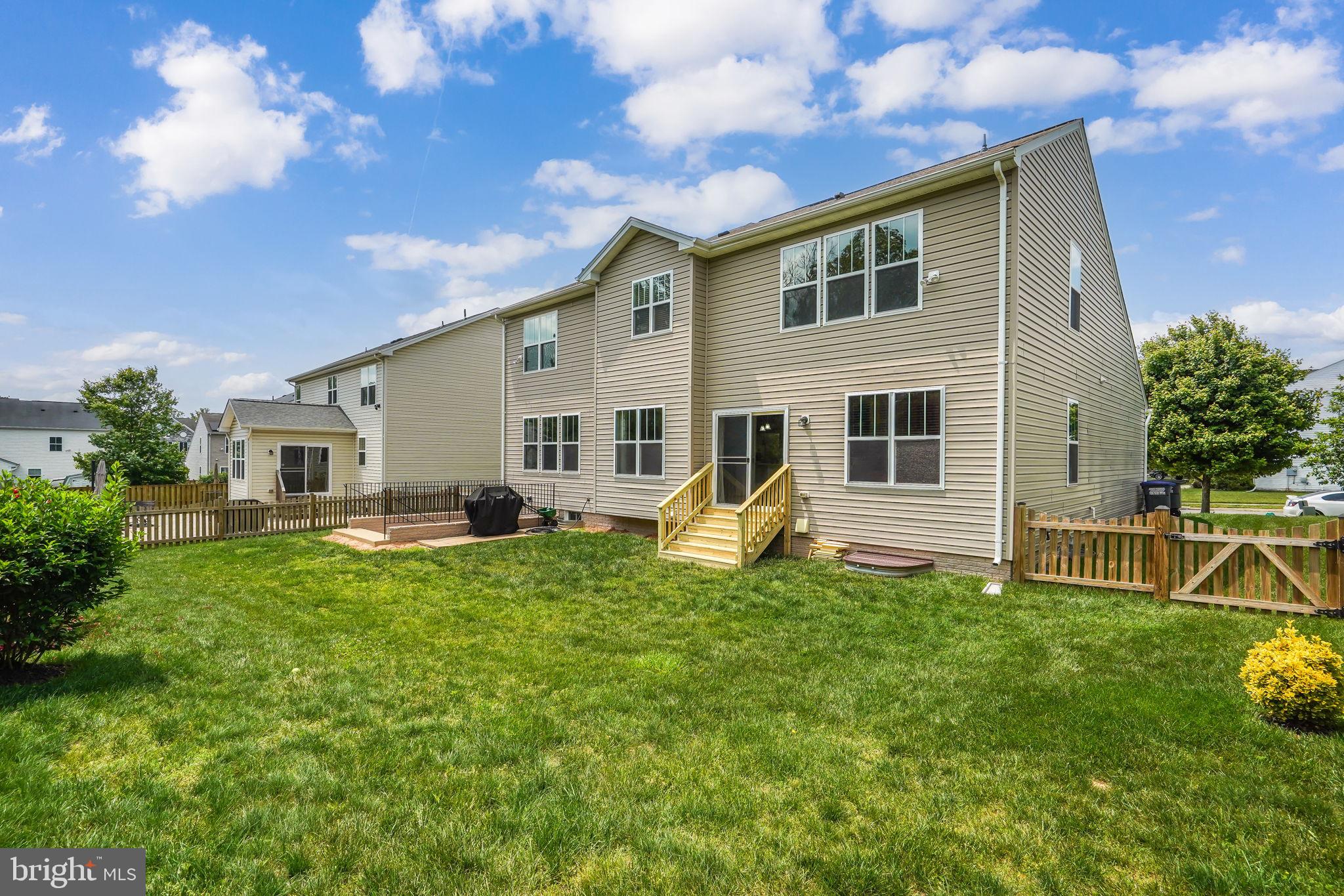 HOPE HILL CROSSING - Residential